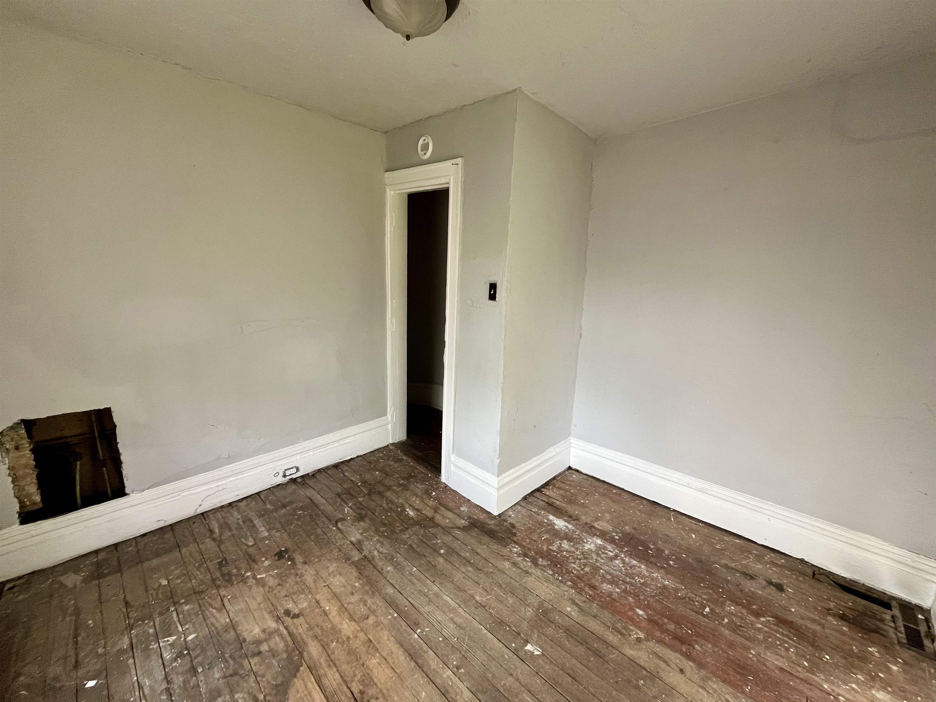 407 CARRUTHERS ST, LEXINGTON, Virginia 24450, 4 Bedrooms Bedrooms, ,1 BathroomBathrooms,Residential,407 CARRUTHERS ST,680711 MLS # 680711 407 CARRUTHERS ST, LEXINGTON, Virginia 24450, 4 Bedrooms Bedrooms, ,1 BathroomBathrooms,Residential,407 CARRUTHERS ST,680711 MLS # 680711