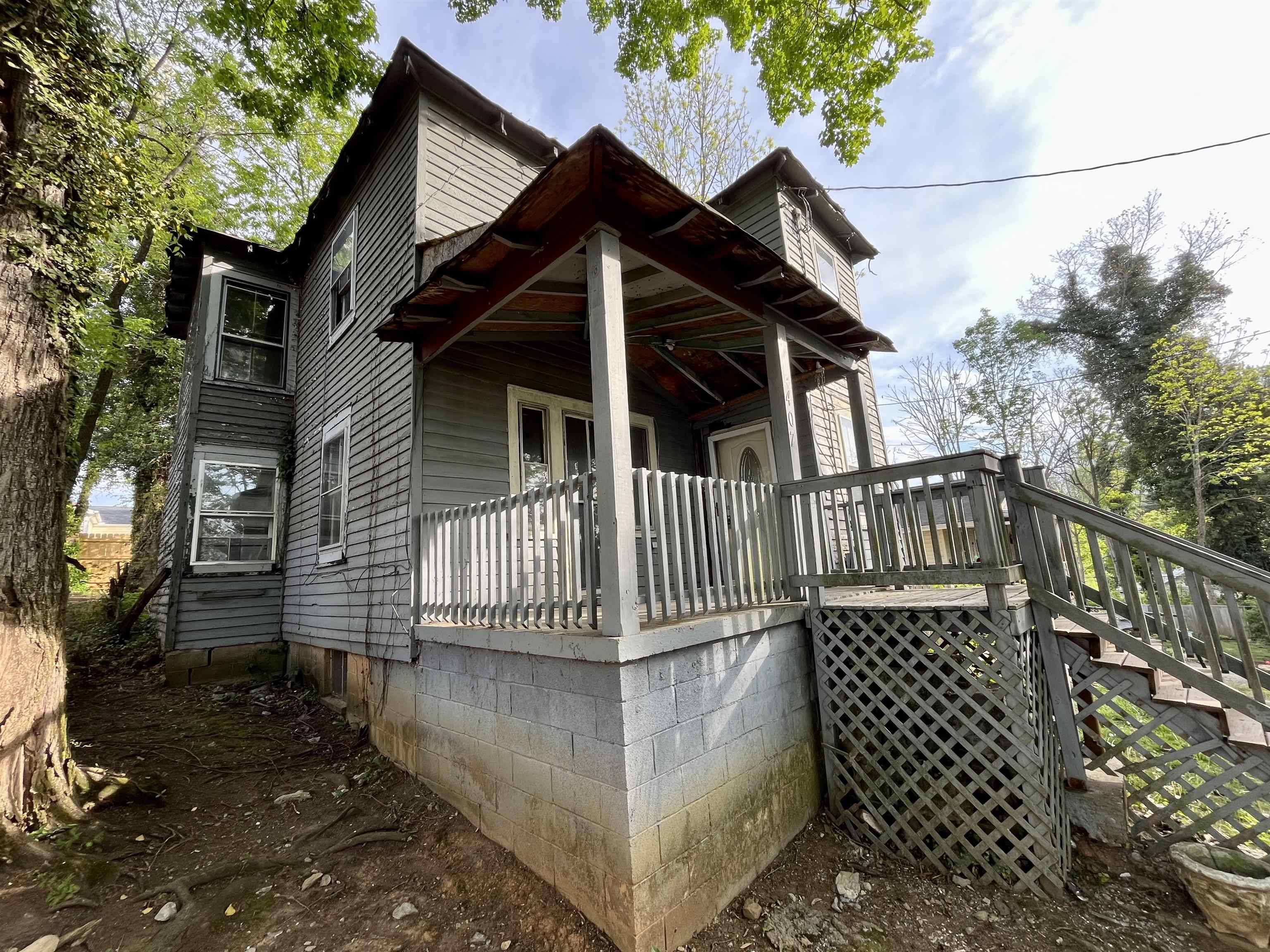 407 CARRUTHERS ST, LEXINGTON, Virginia 24450, 4 Bedrooms Bedrooms, ,1 BathroomBathrooms,Residential,407 CARRUTHERS ST,680711 MLS # 680711 407 CARRUTHERS ST, LEXINGTON, Virginia 24450, 4 Bedrooms Bedrooms, ,1 BathroomBathrooms,Residential,407 CARRUTHERS ST,680711 MLS # 680711