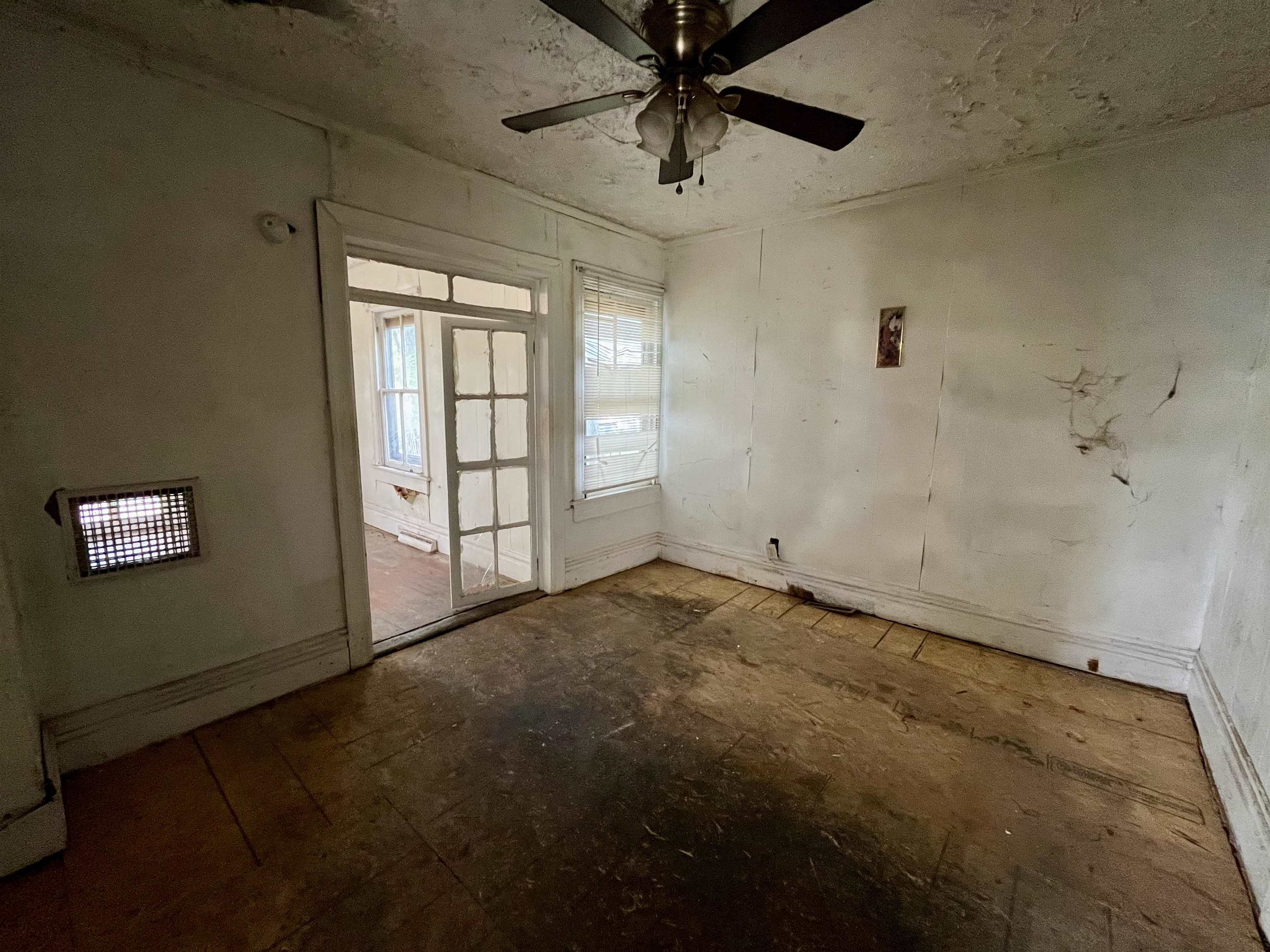 407 CARRUTHERS ST, LEXINGTON, Virginia 24450, 4 Bedrooms Bedrooms, ,1 BathroomBathrooms,Residential,407 CARRUTHERS ST,680711 MLS # 680711 407 CARRUTHERS ST, LEXINGTON, Virginia 24450, 4 Bedrooms Bedrooms, ,1 BathroomBathrooms,Residential,407 CARRUTHERS ST,680711 MLS # 680711