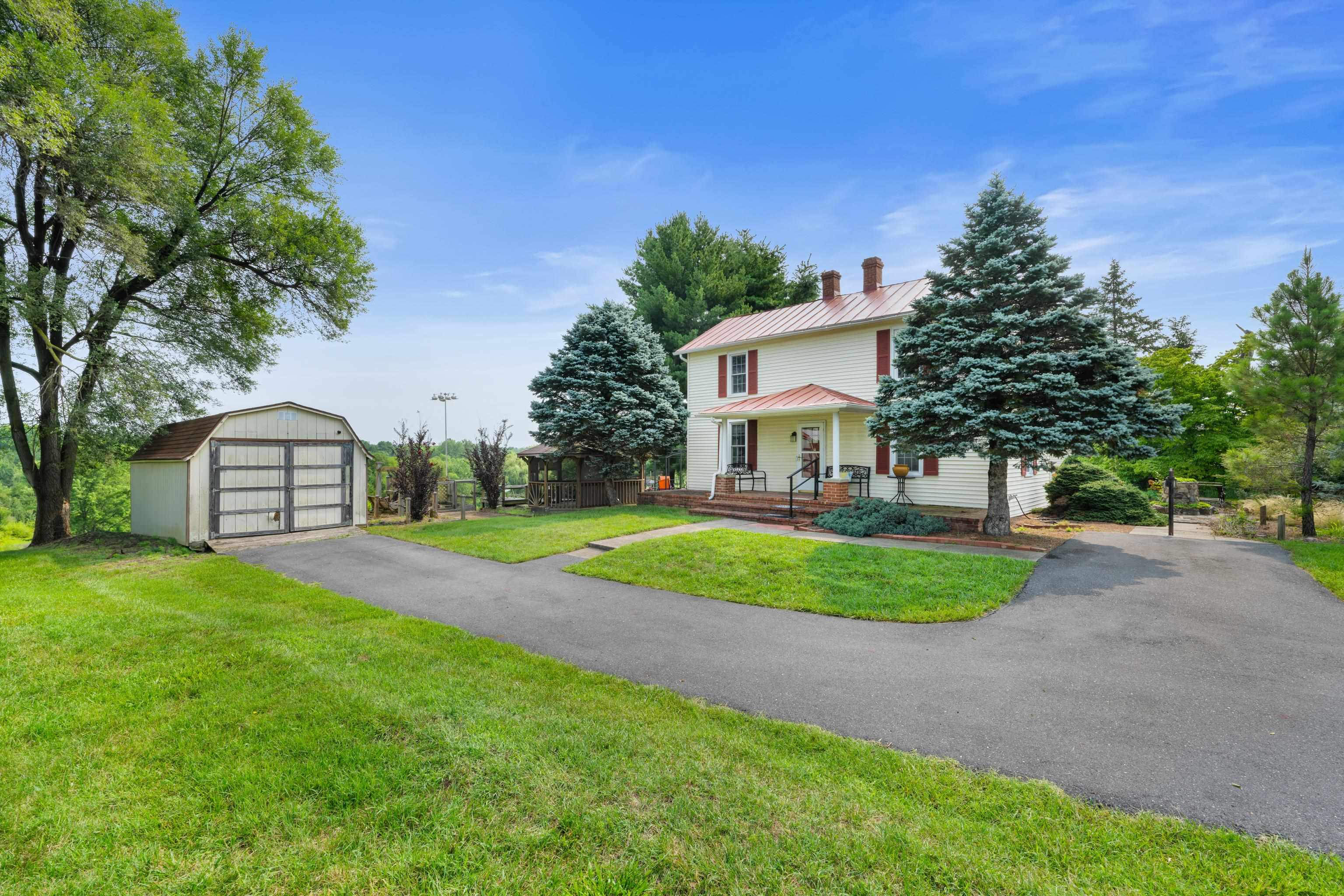 223 COLD SPRING RD, STUARTS DRAFT, Virginia 24477, 2 Bedrooms Bedrooms, ,1 BathroomBathrooms,Residential,Treasure Island,223 COLD SPRING RD,680715 MLS # 680715