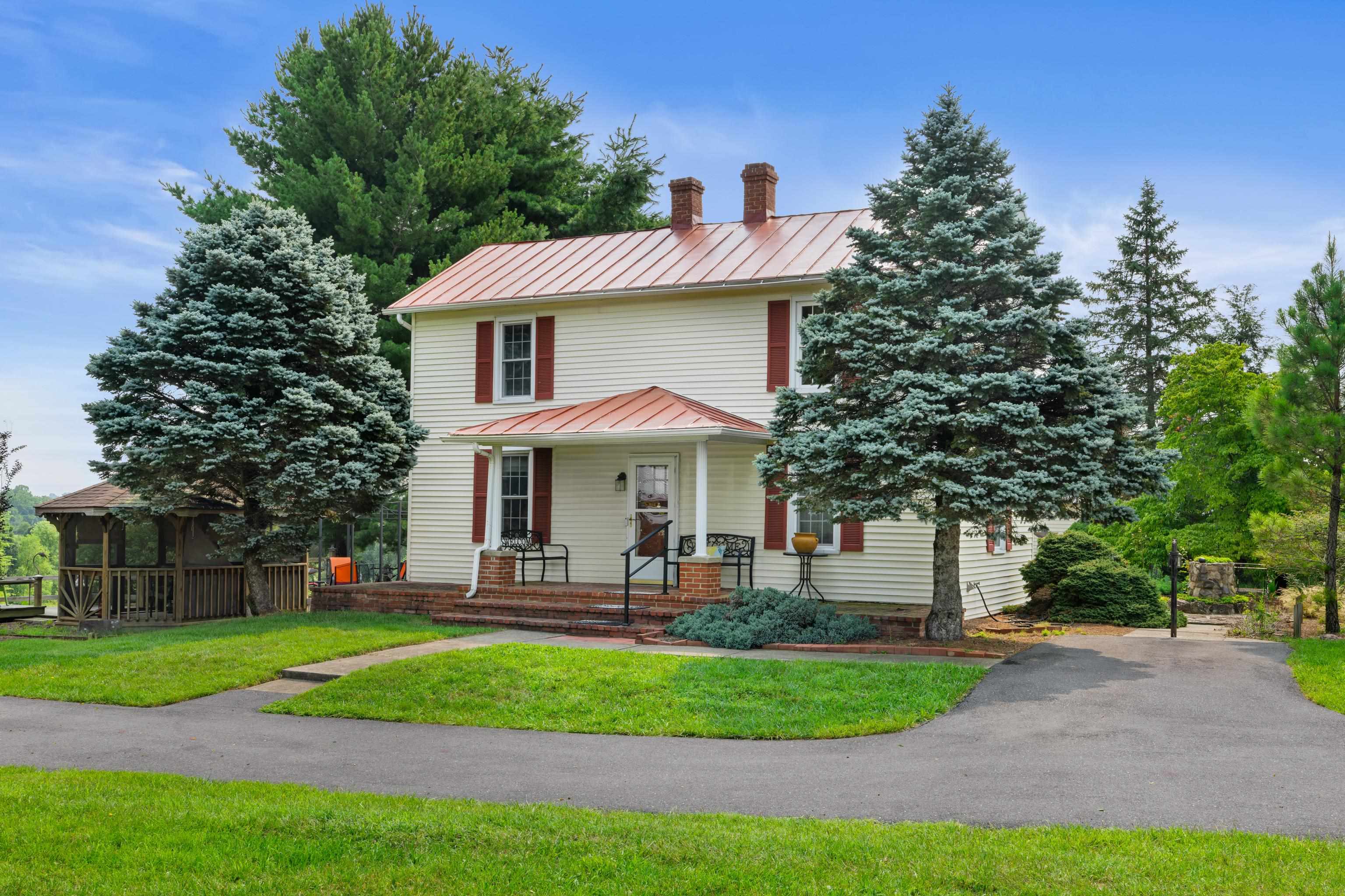 223 COLD SPRING RD, STUARTS DRAFT, Virginia 24477, 2 Bedrooms Bedrooms, ,1 BathroomBathrooms,Residential,Treasure Island,223 COLD SPRING RD,680715 MLS # 680715