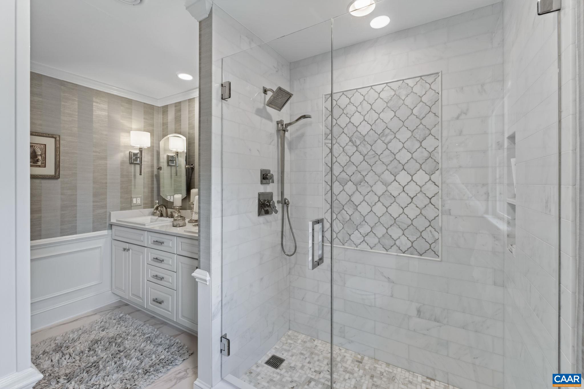 155 IVY RIDGE RD, CHARLOTTESVILLE, Virginia 22901, 5 Bedrooms Bedrooms, ,3 BathroomsBathrooms,Residential,155 IVY RIDGE RD,680719 MLS # 680719