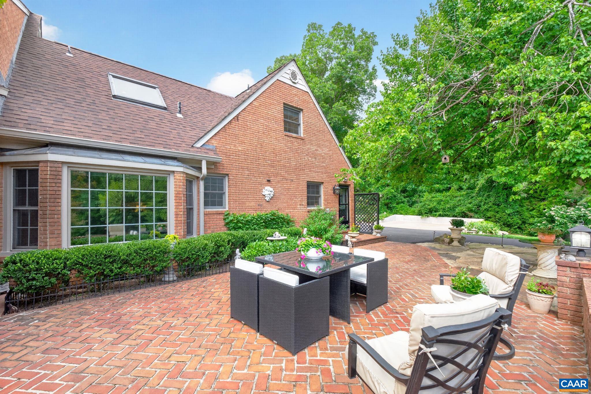 155 IVY RIDGE RD, CHARLOTTESVILLE, Virginia 22901, 5 Bedrooms Bedrooms, ,3 BathroomsBathrooms,Residential,155 IVY RIDGE RD,680719 MLS # 680719