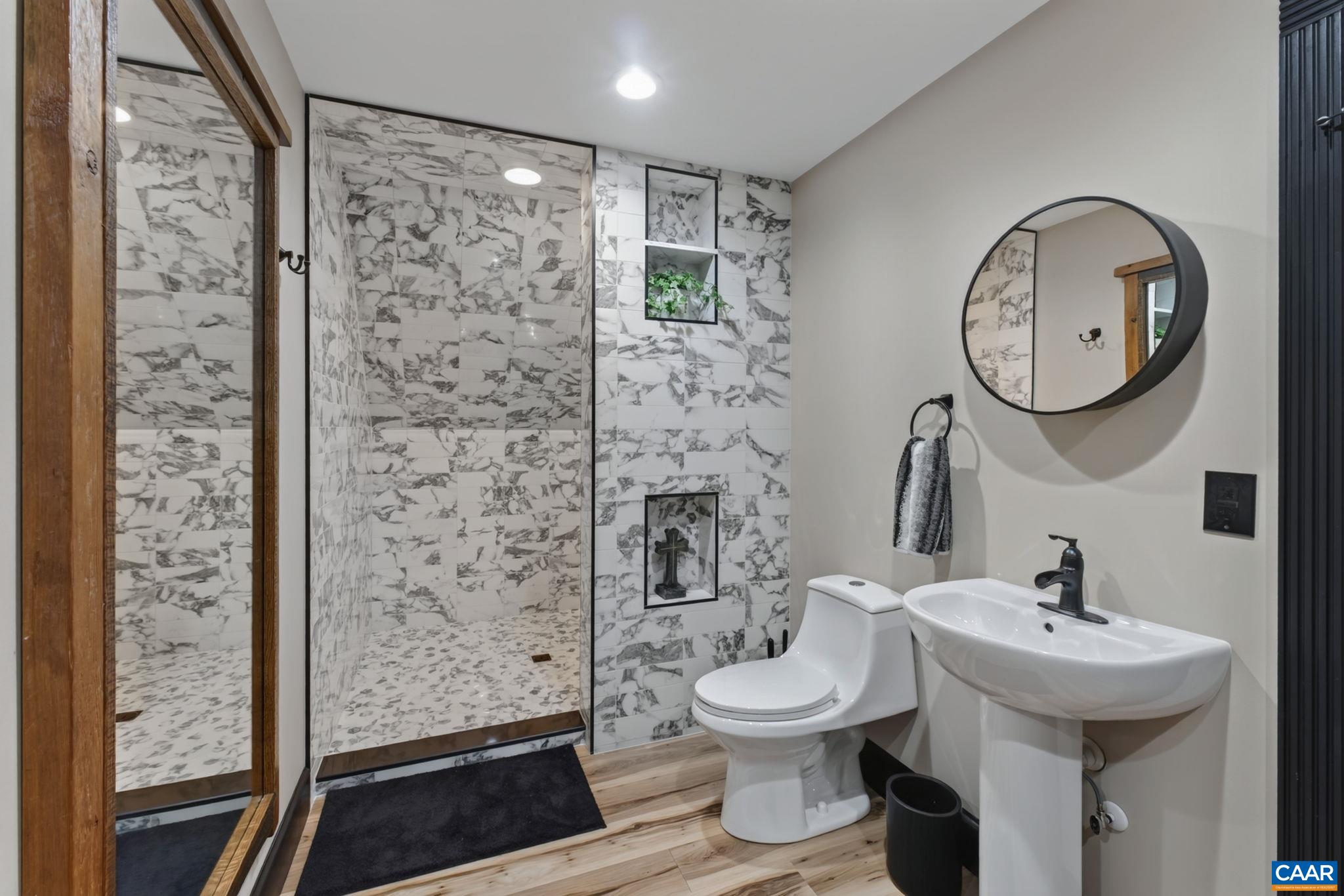 155 IVY RIDGE RD, CHARLOTTESVILLE, Virginia 22901, 5 Bedrooms Bedrooms, ,3 BathroomsBathrooms,Residential,155 IVY RIDGE RD,680719 MLS # 680719