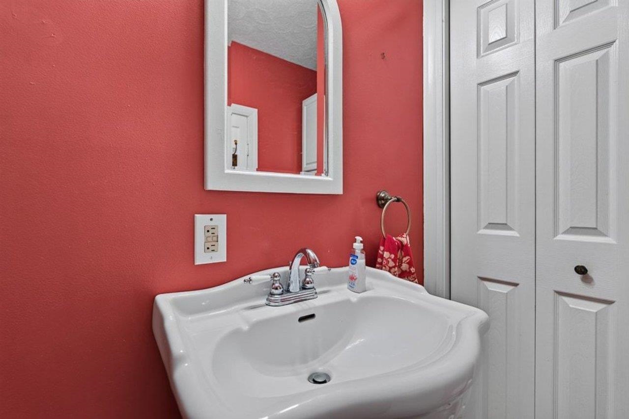 205 DINKEL AVE, BRIDGEWATER, Virginia 22812, 4 Bedrooms Bedrooms, ,2 BathroomsBathrooms,Residential,205 DINKEL AVE,680720 MLS # 680720 205 DINKEL AVE, BRIDGEWATER, Virginia 22812, 4 Bedrooms Bedrooms, ,2 BathroomsBathrooms,Residential,205 DINKEL AVE,680720 MLS # 680720