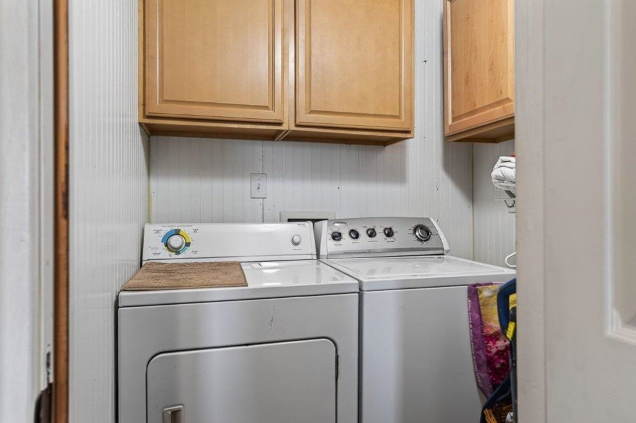205 DINKEL AVE, BRIDGEWATER, Virginia 22812, 4 Bedrooms Bedrooms, ,2 BathroomsBathrooms,Residential,205 DINKEL AVE,680720 MLS # 680720 205 DINKEL AVE, BRIDGEWATER, Virginia 22812, 4 Bedrooms Bedrooms, ,2 BathroomsBathrooms,Residential,205 DINKEL AVE,680720 MLS # 680720