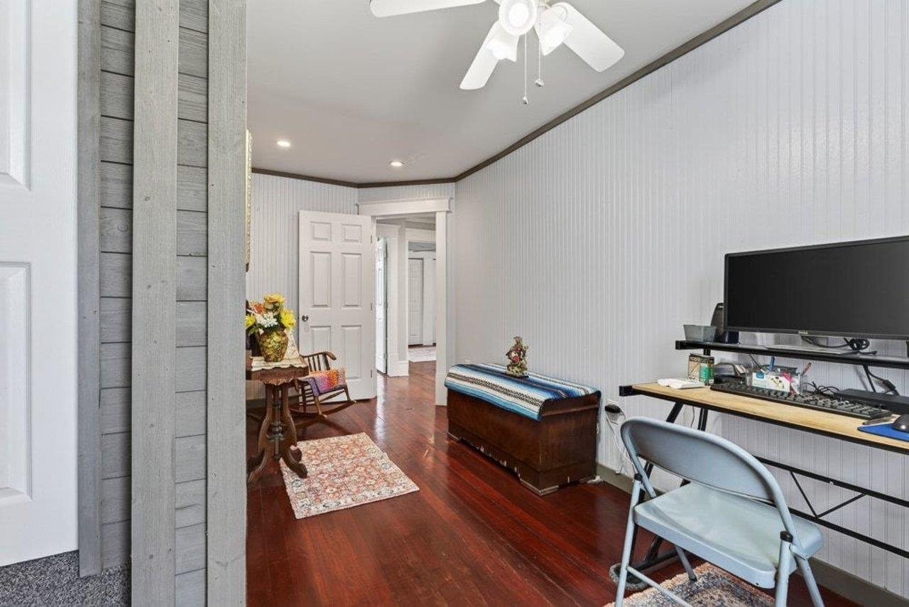 205 DINKEL AVE, BRIDGEWATER, Virginia 22812, 4 Bedrooms Bedrooms, ,2 BathroomsBathrooms,Residential,205 DINKEL AVE,680720 MLS # 680720 205 DINKEL AVE, BRIDGEWATER, Virginia 22812, 4 Bedrooms Bedrooms, ,2 BathroomsBathrooms,Residential,205 DINKEL AVE,680720 MLS # 680720