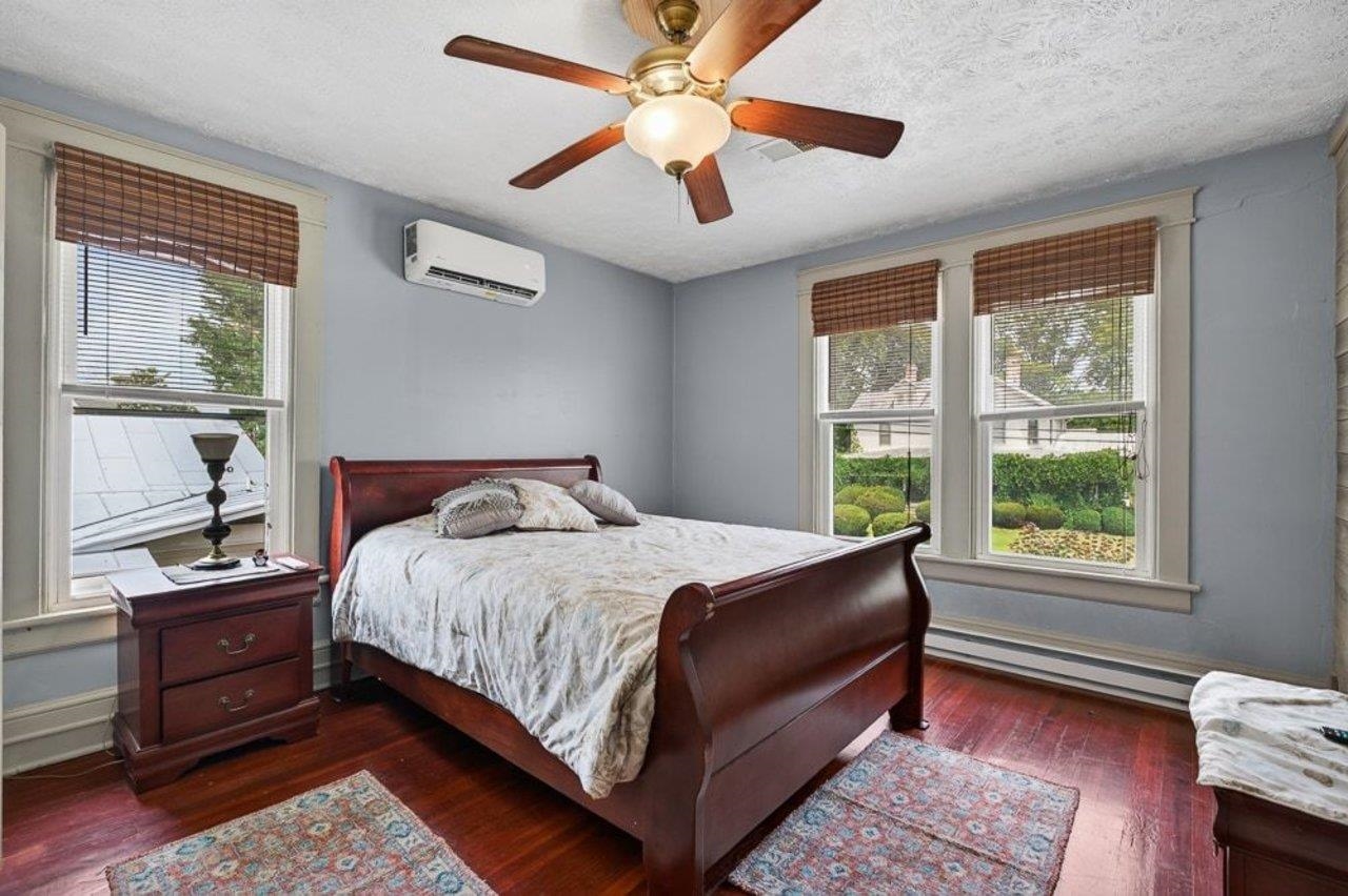 205 DINKEL AVE, BRIDGEWATER, Virginia 22812, 4 Bedrooms Bedrooms, ,2 BathroomsBathrooms,Residential,205 DINKEL AVE,680720 MLS # 680720 205 DINKEL AVE, BRIDGEWATER, Virginia 22812, 4 Bedrooms Bedrooms, ,2 BathroomsBathrooms,Residential,205 DINKEL AVE,680720 MLS # 680720
