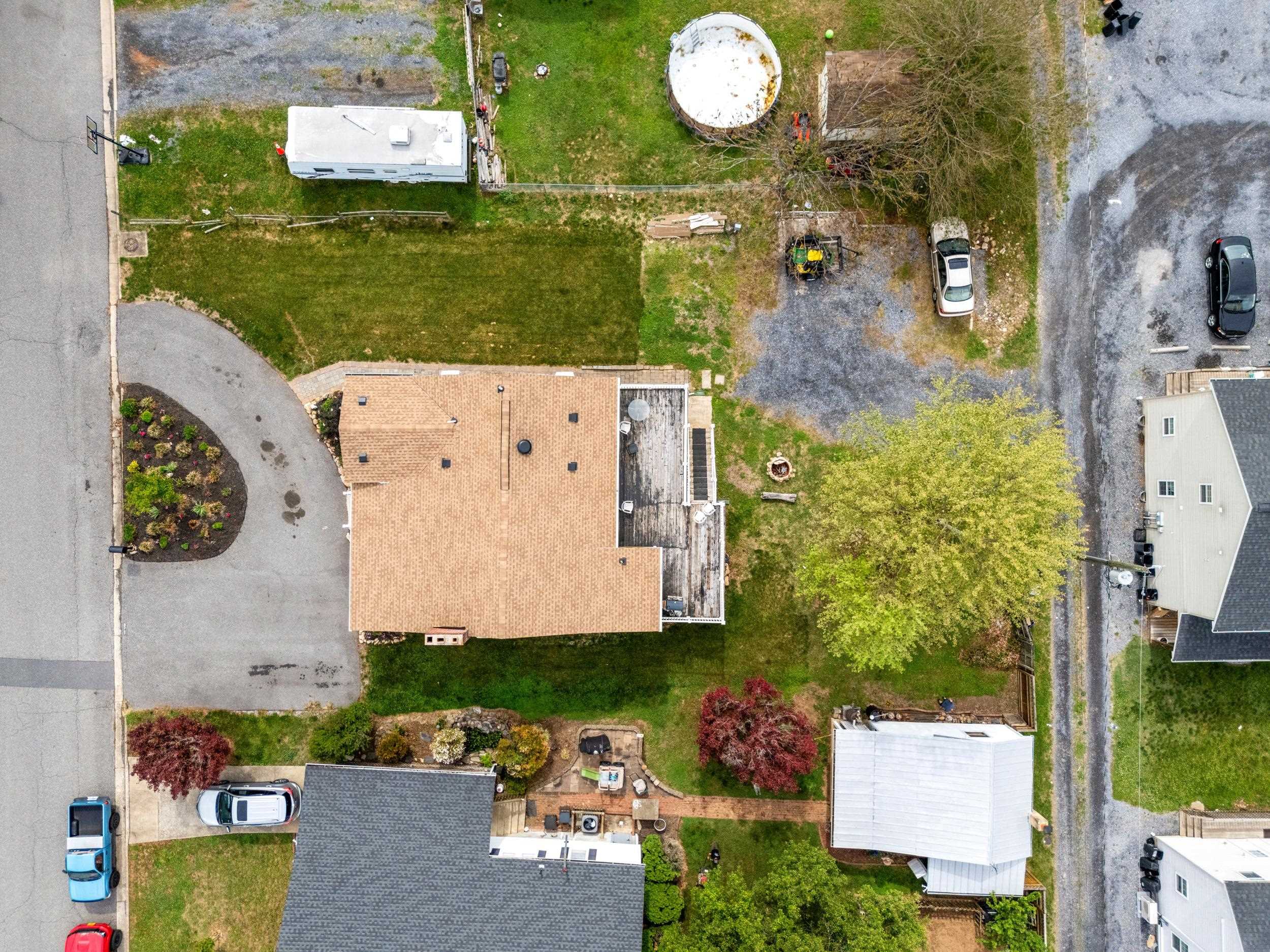 217 W 28TH ST, BUENA VISTA, Virginia 24416, ,Residential,217 W 28TH ST,676880 MLS # 676880