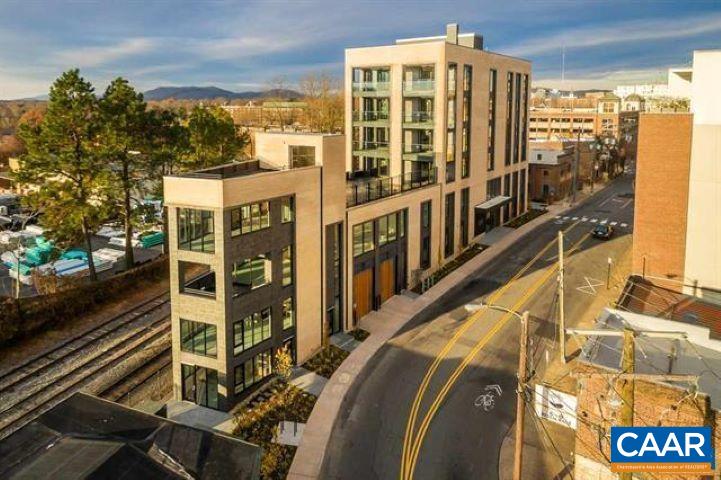 550 WATER ST, CHARLOTTESVILLE, Virginia 22902, 3 Bedrooms Bedrooms, ,3 BathroomsBathrooms,Residential,550 WATER ST,680725 MLS # 680725