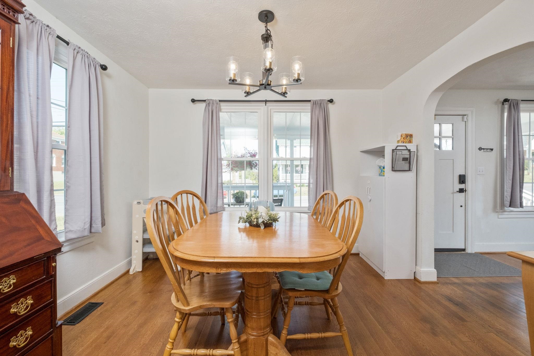 444 FLORENCE AVE, WAYNESBORO, Virginia 22980, 3 Bedrooms Bedrooms, ,2 BathroomsBathrooms,Residential,The Florence Cape,444 FLORENCE AVE,680727 MLS # 680727 444 FLORENCE AVE, WAYNESBORO, Virginia 22980, 3 Bedrooms Bedrooms, ,2 BathroomsBathrooms,Residential,The Florence Cape,444 FLORENCE AVE,680727 MLS # 680727