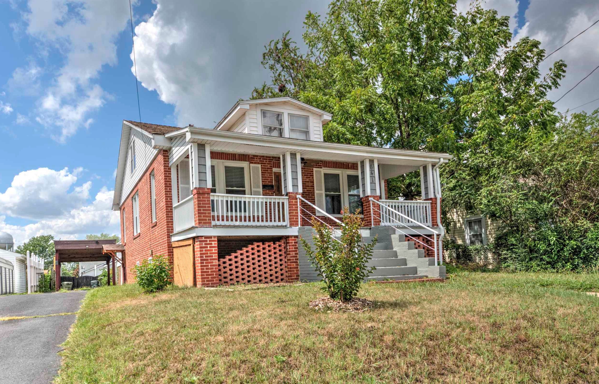 641 KING AVE, WAYNESBORO, Virginia 22980, 3 Bedrooms Bedrooms, ,1 BathroomBathrooms,Residential,641 KING AVE,680732 MLS # 680732 641 KING AVE, WAYNESBORO, Virginia 22980, 3 Bedrooms Bedrooms, ,1 BathroomBathrooms,Residential,641 KING AVE,680732 MLS # 680732