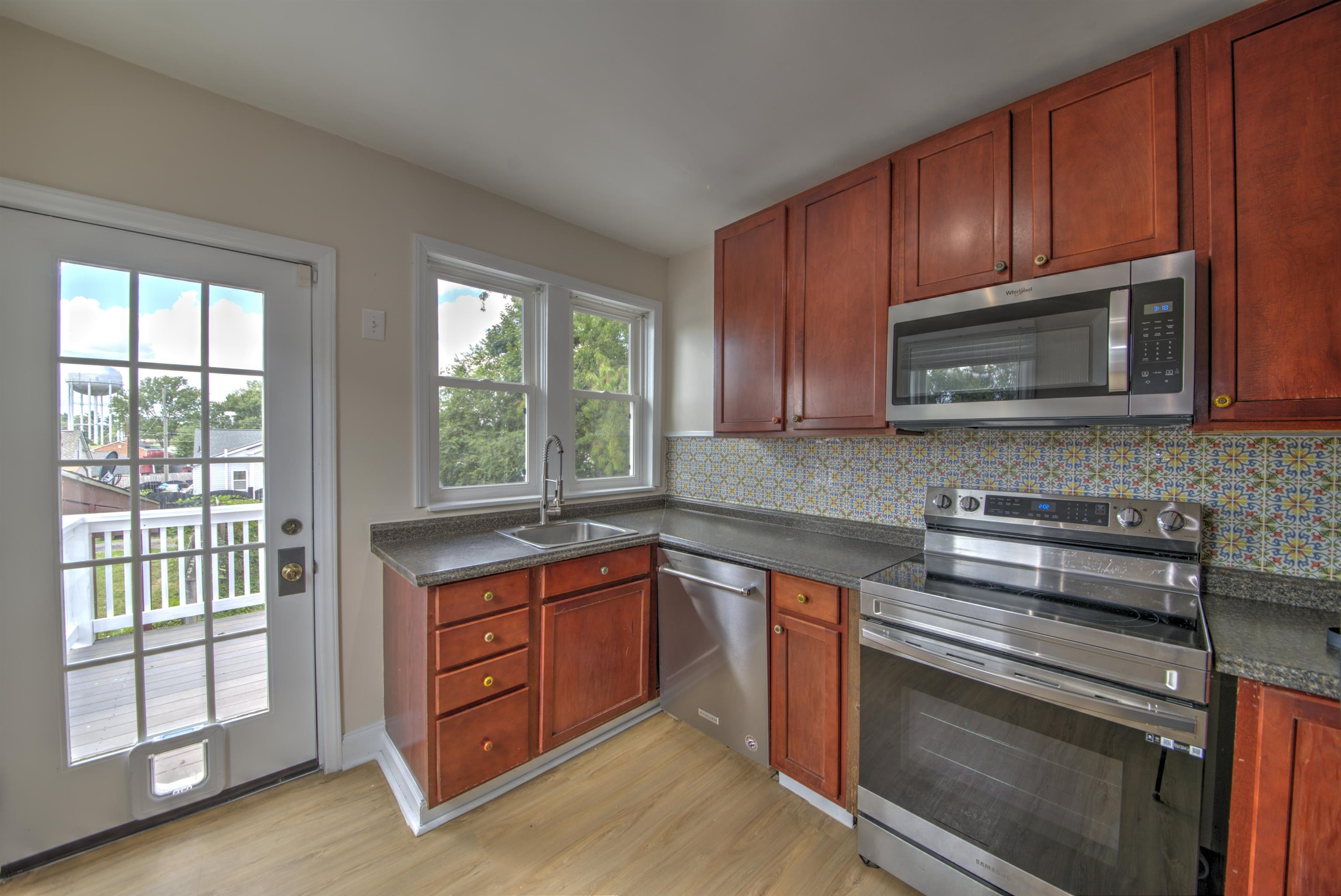 641 KING AVE, WAYNESBORO, Virginia 22980, 3 Bedrooms Bedrooms, ,1 BathroomBathrooms,Residential,641 KING AVE,680732 MLS # 680732 641 KING AVE, WAYNESBORO, Virginia 22980, 3 Bedrooms Bedrooms, ,1 BathroomBathrooms,Residential,641 KING AVE,680732 MLS # 680732