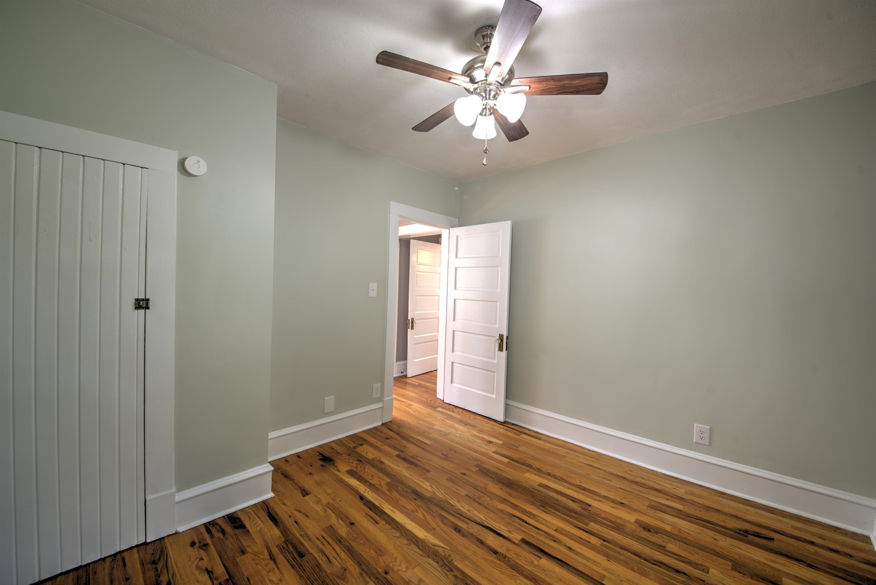 641 KING AVE, WAYNESBORO, Virginia 22980, 3 Bedrooms Bedrooms, ,1 BathroomBathrooms,Residential,641 KING AVE,680732 MLS # 680732 641 KING AVE, WAYNESBORO, Virginia 22980, 3 Bedrooms Bedrooms, ,1 BathroomBathrooms,Residential,641 KING AVE,680732 MLS # 680732