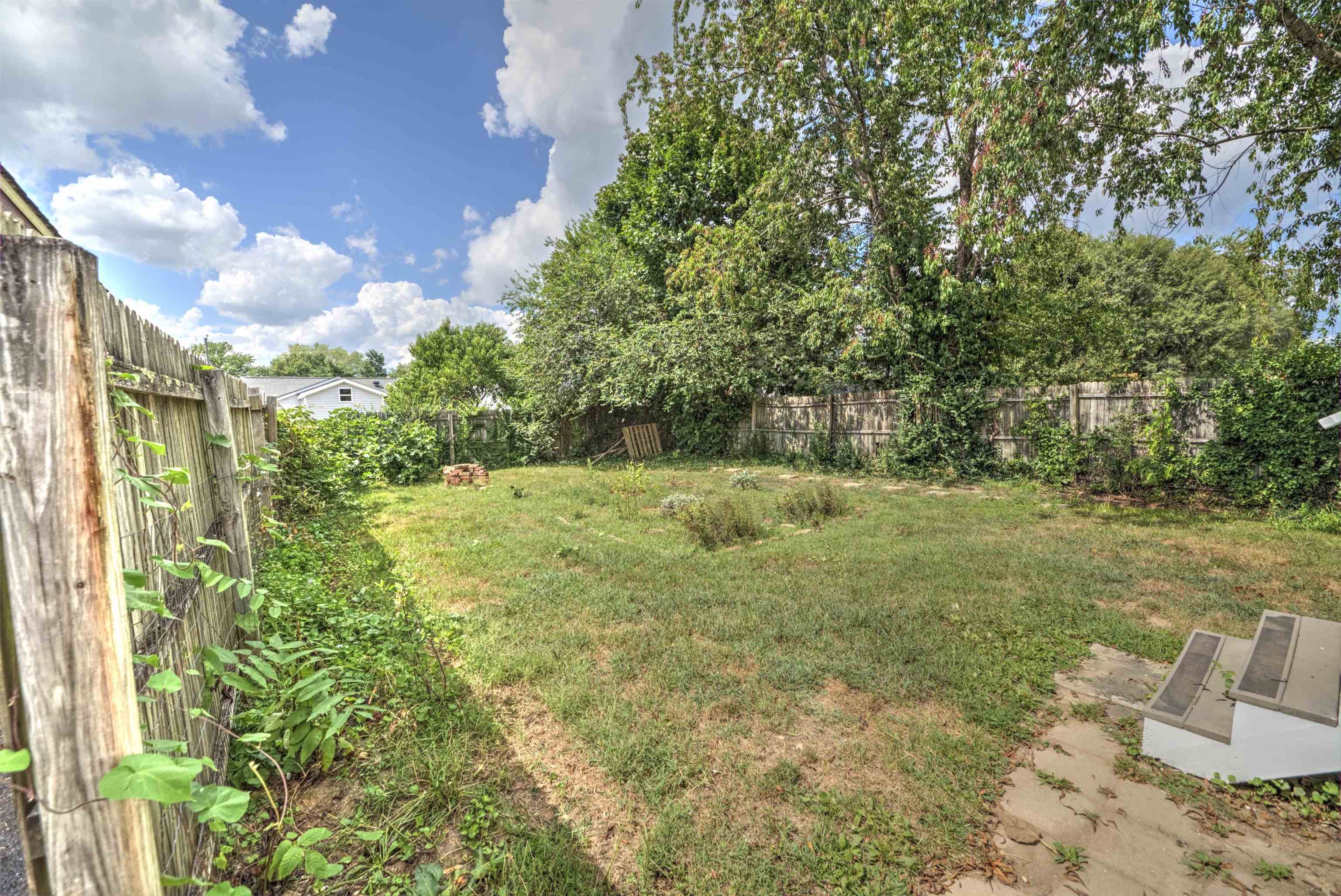 641 KING AVE, WAYNESBORO, Virginia 22980, 3 Bedrooms Bedrooms, ,1 BathroomBathrooms,Residential,641 KING AVE,680732 MLS # 680732 641 KING AVE, WAYNESBORO, Virginia 22980, 3 Bedrooms Bedrooms, ,1 BathroomBathrooms,Residential,641 KING AVE,680732 MLS # 680732
