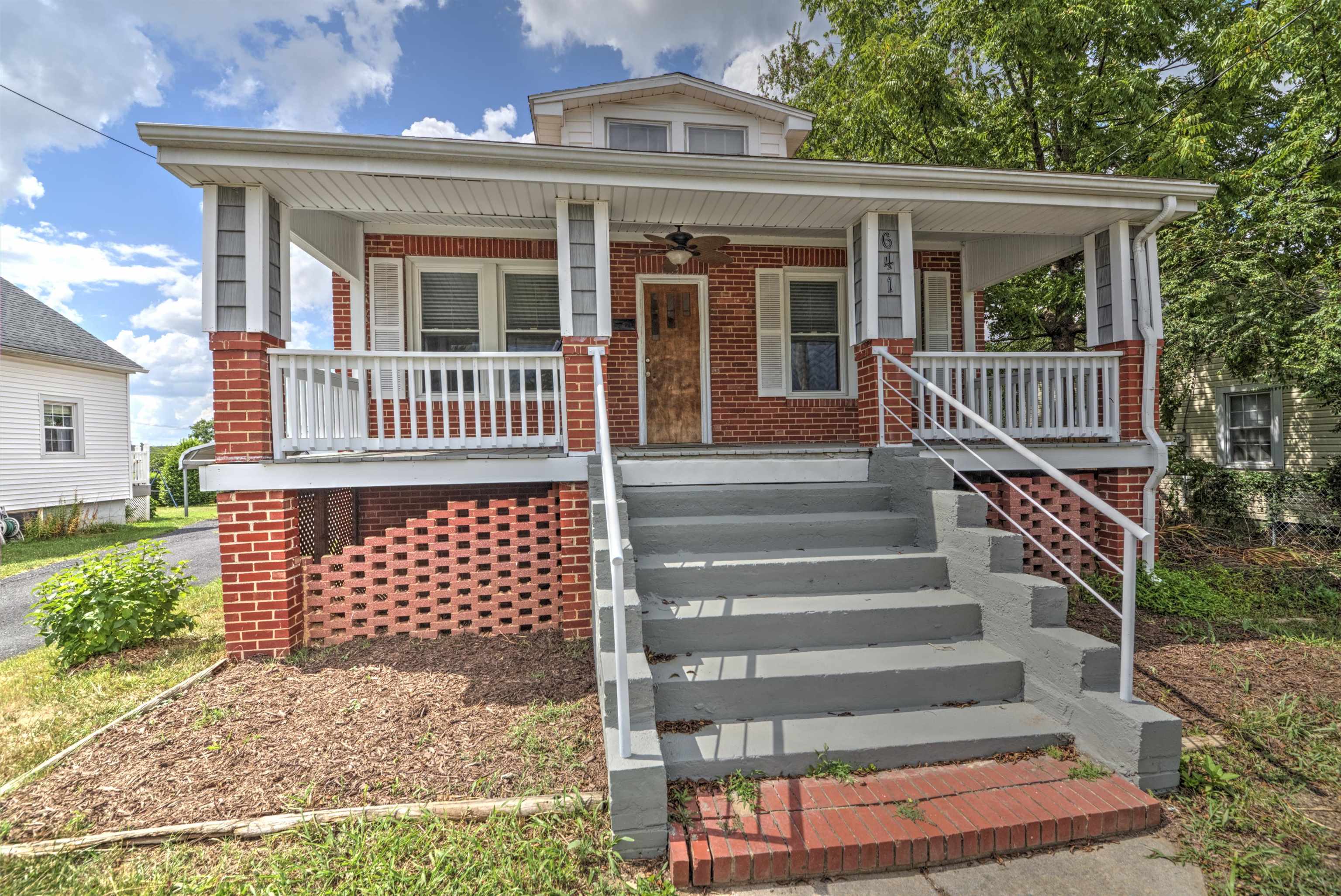 641 KING AVE, WAYNESBORO, Virginia 22980, 3 Bedrooms Bedrooms, ,1 BathroomBathrooms,Residential,641 KING AVE,680732 MLS # 680732 641 KING AVE, WAYNESBORO, Virginia 22980, 3 Bedrooms Bedrooms, ,1 BathroomBathrooms,Residential,641 KING AVE,680732 MLS # 680732