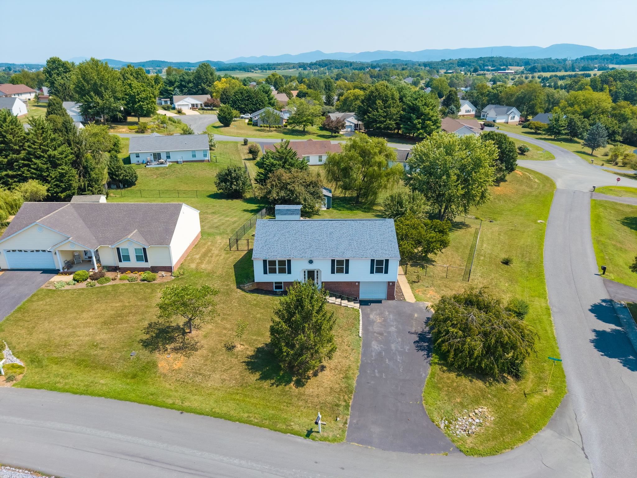 108 LONGVIEW CIR, FISHERSVILLE, Virginia 22939, 4 Bedrooms Bedrooms, ,2 BathroomsBathrooms,Residential,Longview on the Hill,108 LONGVIEW CIR,680733 MLS # 680733