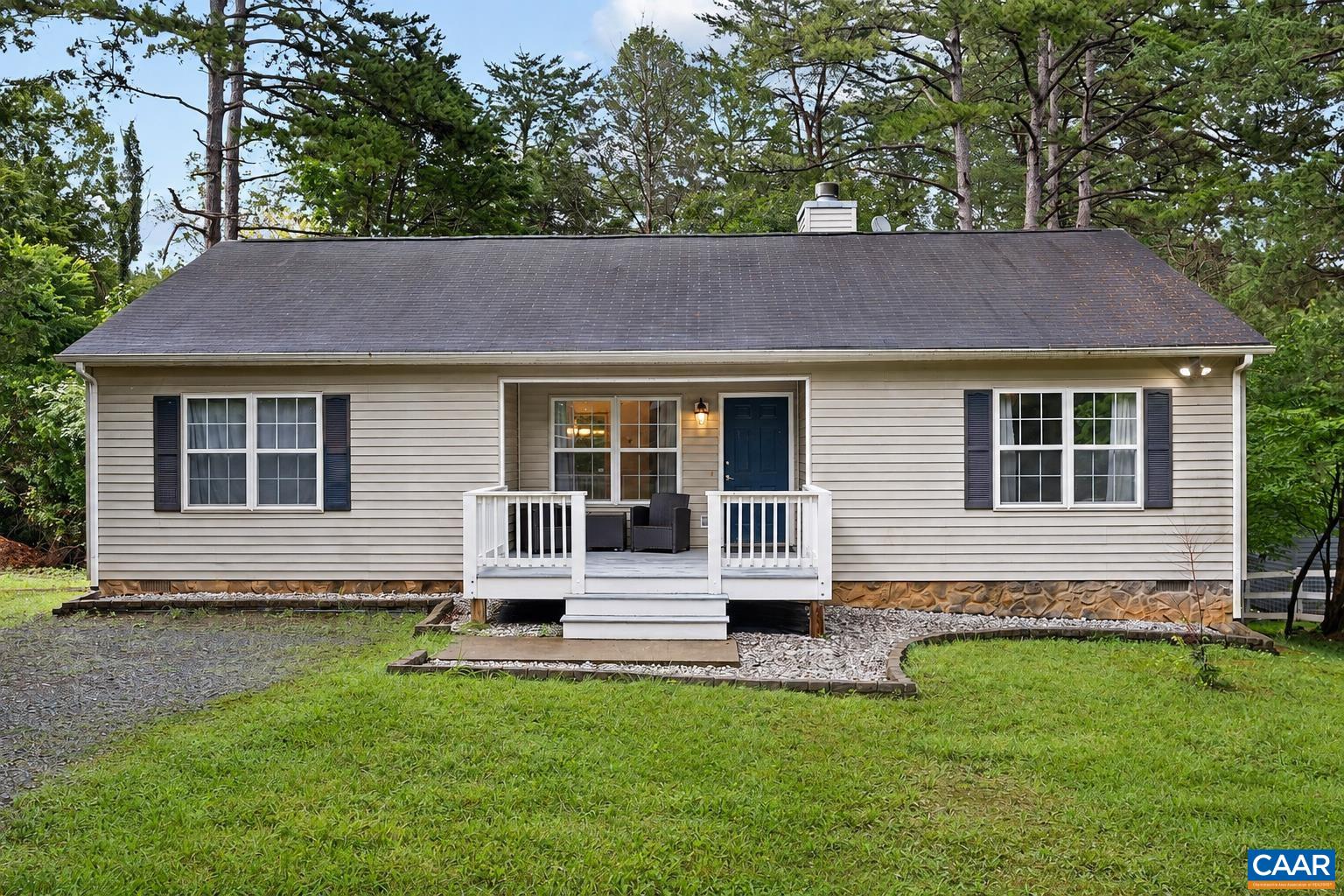 7 PLEASANT VIEW TER, PALMYRA, Virginia 22963, 3 Bedrooms Bedrooms, ,2 BathroomsBathrooms,Residential,7 PLEASANT VIEW TER,680734 MLS # 680734