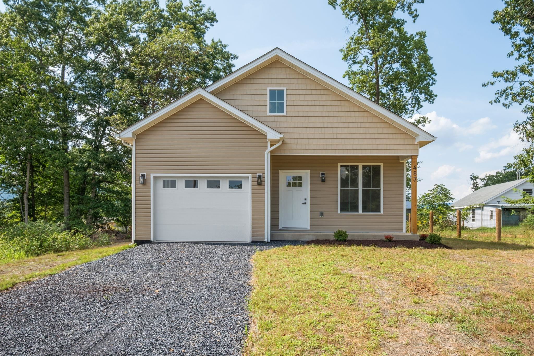 487 POCAHONTAS AVE, SHENANDOAH, Virginia 22849, 3 Bedrooms Bedrooms, ,2 BathroomsBathrooms,Residential,487 POCAHONTAS AVE,680738 MLS # 680738 487 POCAHONTAS AVE, SHENANDOAH, Virginia 22849, 3 Bedrooms Bedrooms, ,2 BathroomsBathrooms,Residential,487 POCAHONTAS AVE,680738 MLS # 680738