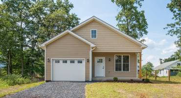 487 POCAHONTAS AVE, SHENANDOAH, Virginia 22849, 3 Bedrooms Bedrooms, ,2 BathroomsBathrooms,Residential,487 POCAHONTAS AVE,680738 MLS # 680738