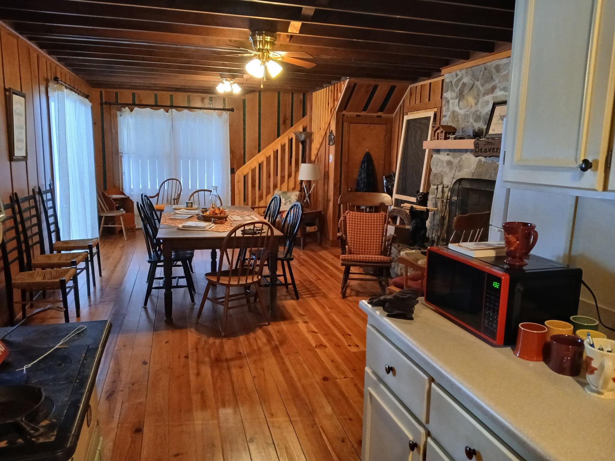 1242 COWPASTURE RIVER RD S, HEAD WATERS, Virginia 24442, 3 Bedrooms Bedrooms, ,2 BathroomsBathrooms,Residential,1242 COWPASTURE RIVER RD S,680754 MLS # 680754 1242 COWPASTURE RIVER RD S, HEAD WATERS, Virginia 24442, 3 Bedrooms Bedrooms, ,2 BathroomsBathrooms,Residential,1242 COWPASTURE RIVER RD S,680754 MLS # 680754