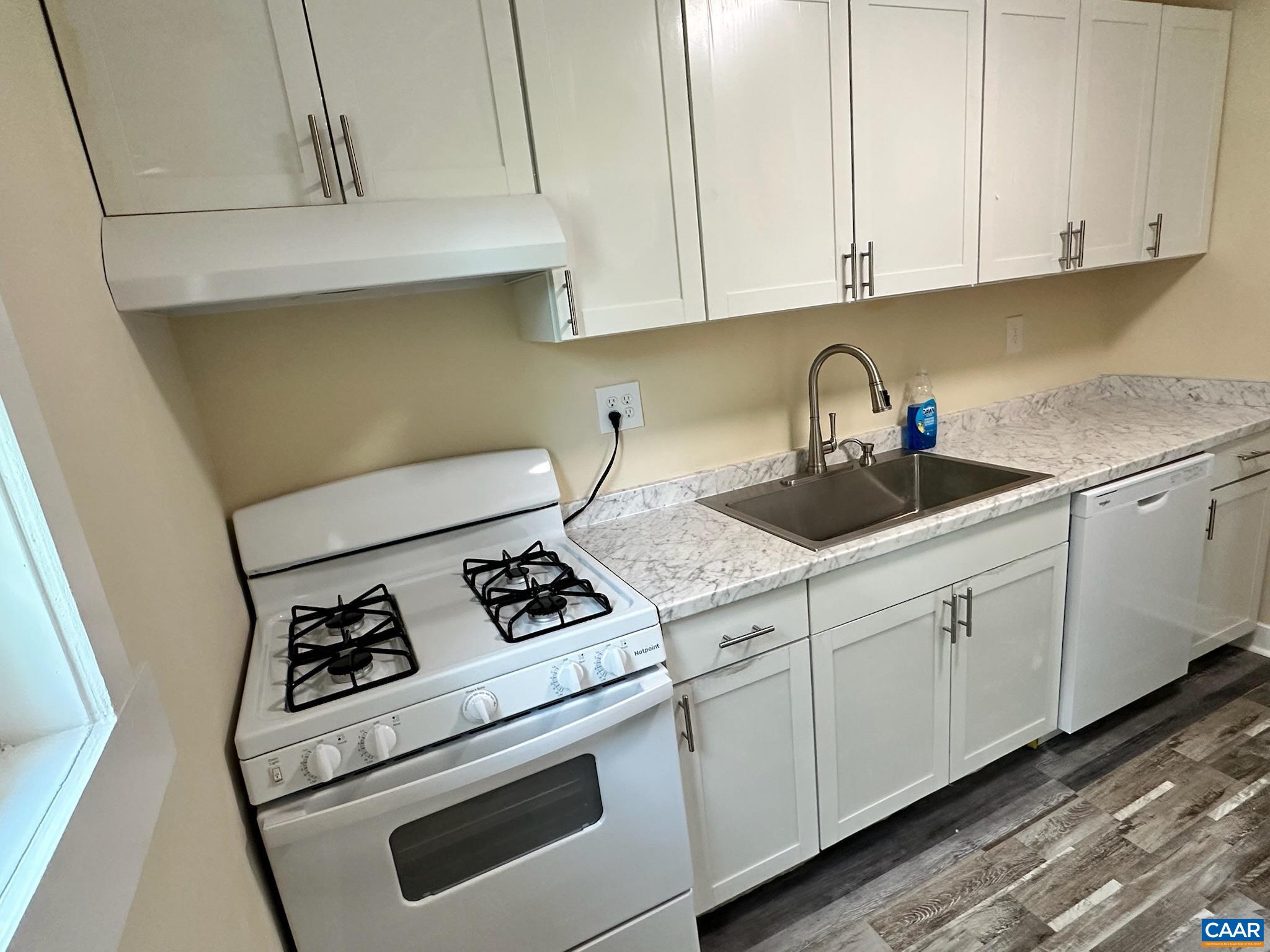 2517 HYDRAULIC RD, CHARLOTTESVILLE, Virginia 22901, 2 Bedrooms Bedrooms, ,1 BathroomBathrooms,Residential,2517 HYDRAULIC RD,678521 MLS # 678521