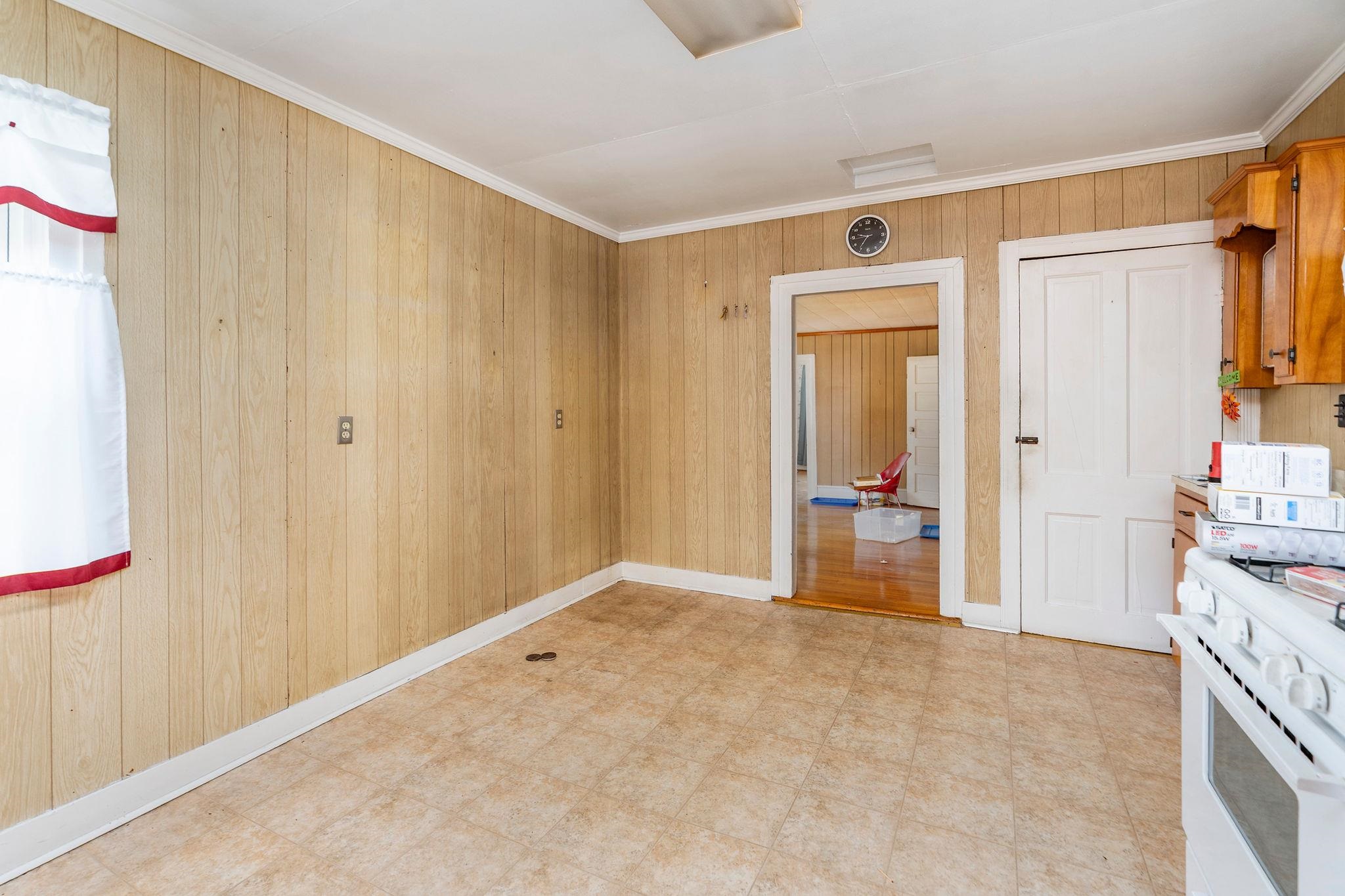 3941 CHURCHVILLE AVE, CHURCHVILLE, Virginia 24421, 3 Bedrooms Bedrooms, ,1 BathroomBathrooms,Residential,3941 CHURCHVILLE AVE,679995 MLS # 679995