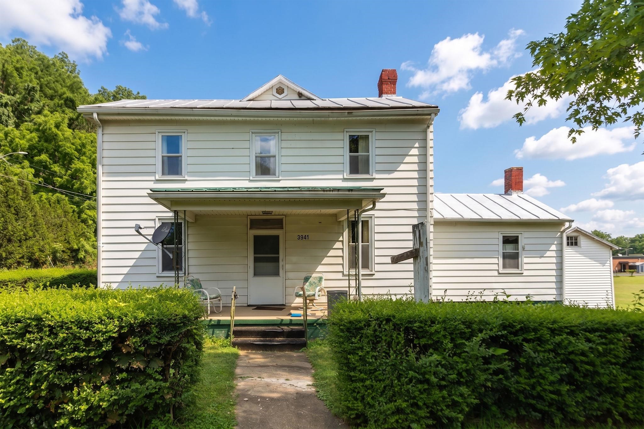 3941 CHURCHVILLE AVE, CHURCHVILLE, Virginia 24421, 3 Bedrooms Bedrooms, ,1 BathroomBathrooms,Residential,3941 CHURCHVILLE AVE,679995 MLS # 679995