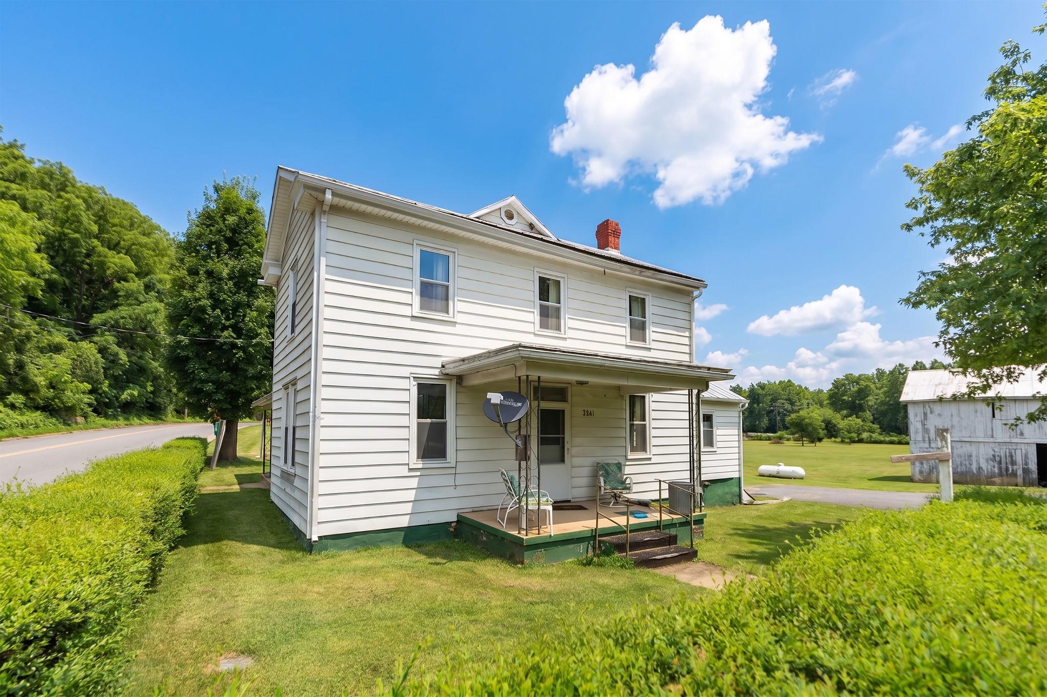 3941 CHURCHVILLE AVE, CHURCHVILLE, Virginia 24421, 3 Bedrooms Bedrooms, ,1 BathroomBathrooms,Residential,3941 CHURCHVILLE AVE,679995 MLS # 679995