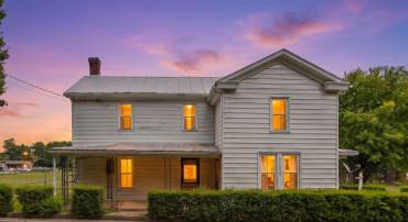 3941 CHURCHVILLE AVE, CHURCHVILLE, Virginia 24421, 3 Bedrooms Bedrooms, ,1 BathroomBathrooms,Residential,3941 CHURCHVILLE AVE,679995 MLS # 679995