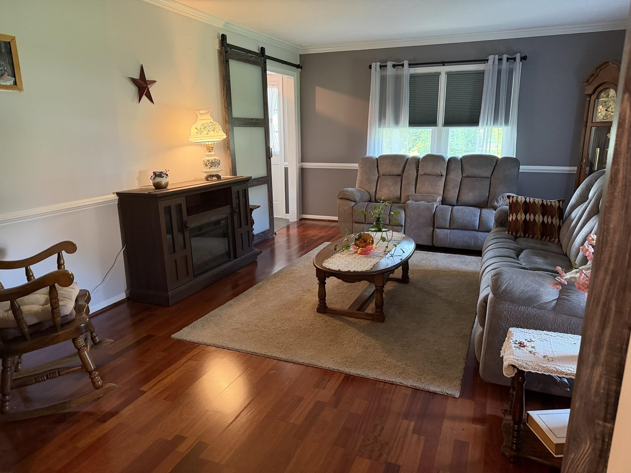 200 PELHAM DR, WAYNESBORO, Virginia 22980, 5 Bedrooms Bedrooms, ,3 BathroomsBathrooms,Residential,200 PELHAM DR,680758 MLS # 680758 200 PELHAM DR, WAYNESBORO, Virginia 22980, 5 Bedrooms Bedrooms, ,3 BathroomsBathrooms,Residential,200 PELHAM DR,680758 MLS # 680758