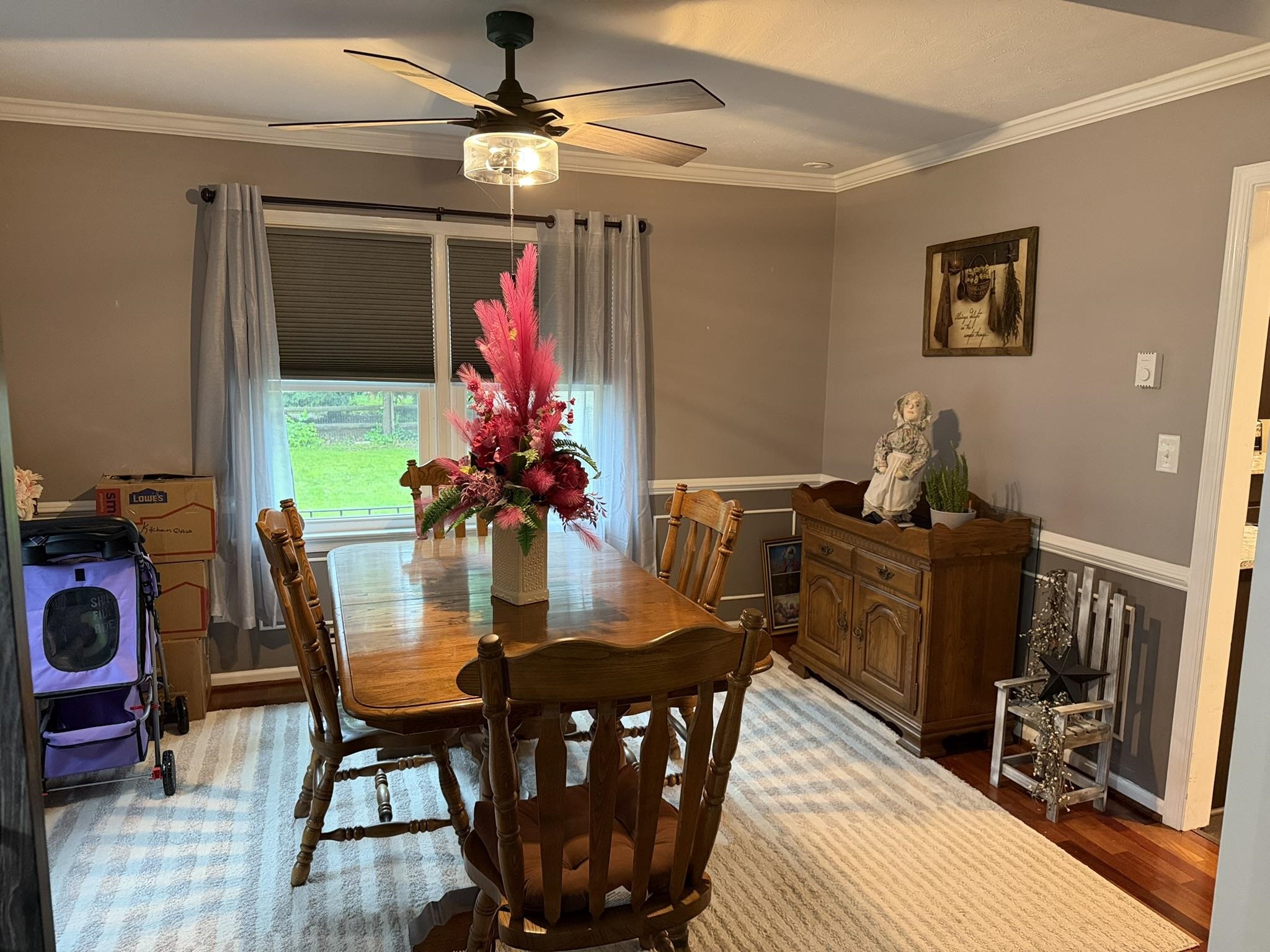 200 PELHAM DR, WAYNESBORO, Virginia 22980, 5 Bedrooms Bedrooms, ,3 BathroomsBathrooms,Residential,200 PELHAM DR,680758 MLS # 680758 200 PELHAM DR, WAYNESBORO, Virginia 22980, 5 Bedrooms Bedrooms, ,3 BathroomsBathrooms,Residential,200 PELHAM DR,680758 MLS # 680758