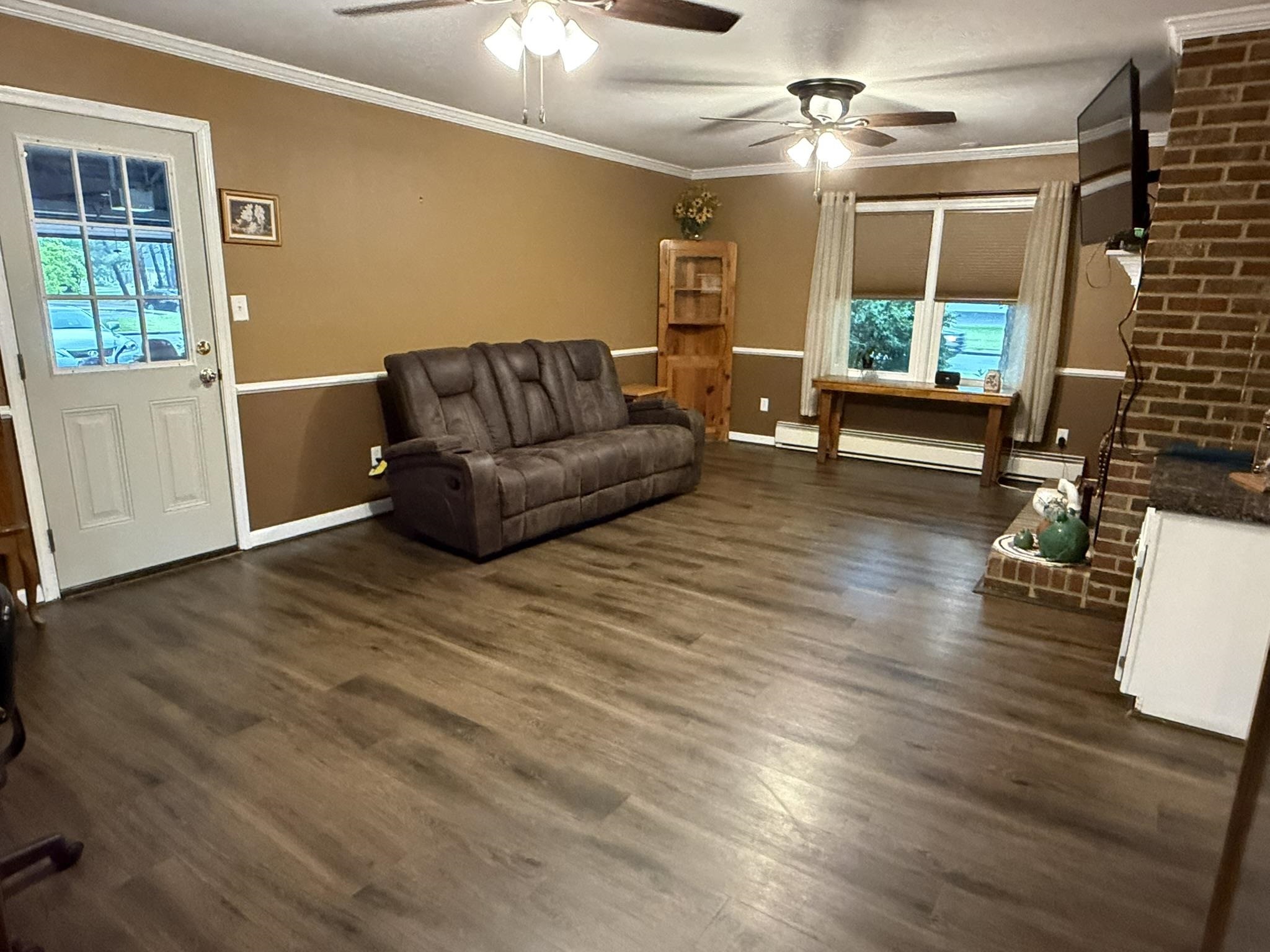 200 PELHAM DR, WAYNESBORO, Virginia 22980, 5 Bedrooms Bedrooms, ,3 BathroomsBathrooms,Residential,200 PELHAM DR,680758 MLS # 680758 200 PELHAM DR, WAYNESBORO, Virginia 22980, 5 Bedrooms Bedrooms, ,3 BathroomsBathrooms,Residential,200 PELHAM DR,680758 MLS # 680758