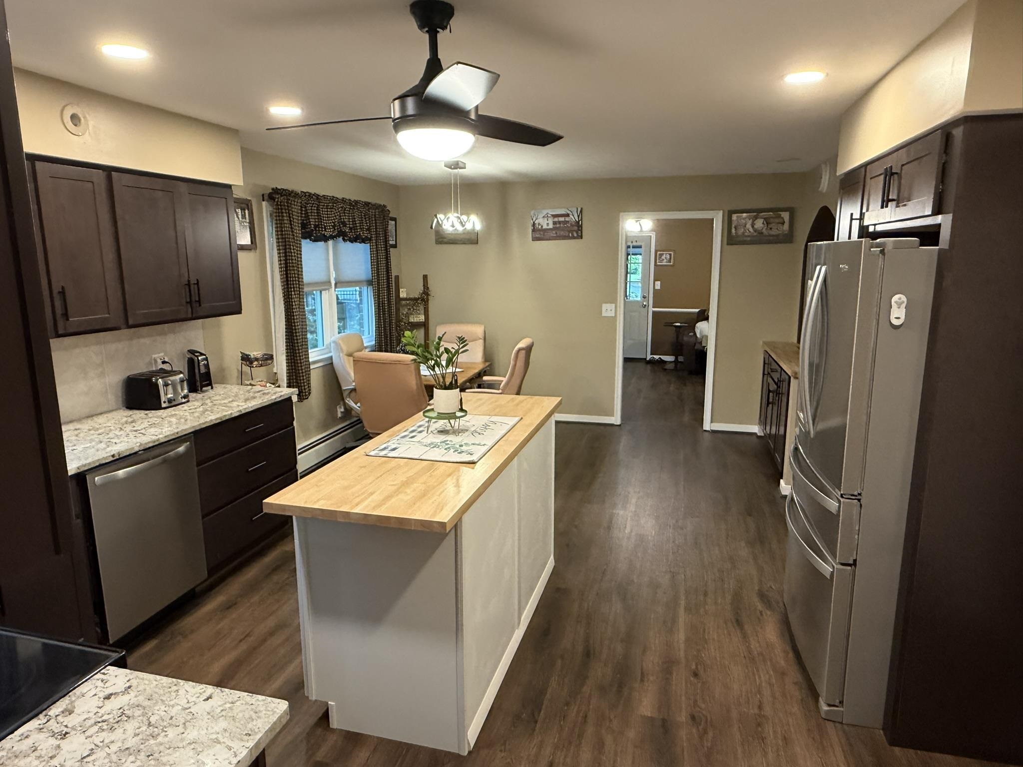 200 PELHAM DR, WAYNESBORO, Virginia 22980, 5 Bedrooms Bedrooms, ,3 BathroomsBathrooms,Residential,200 PELHAM DR,680758 MLS # 680758 200 PELHAM DR, WAYNESBORO, Virginia 22980, 5 Bedrooms Bedrooms, ,3 BathroomsBathrooms,Residential,200 PELHAM DR,680758 MLS # 680758