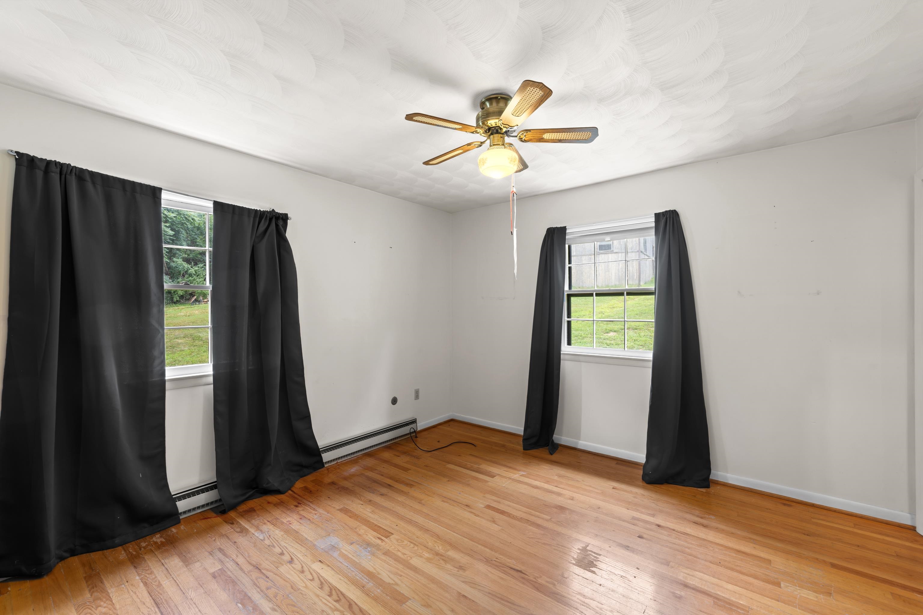 365 BERRY FARM RD, STAUNTON, Virginia 24401, 3 Bedrooms Bedrooms, ,1 BathroomBathrooms,Residential,365 BERRY FARM RD,680499 MLS # 680499 365 BERRY FARM RD, STAUNTON, Virginia 24401, 3 Bedrooms Bedrooms, ,1 BathroomBathrooms,Residential,365 BERRY FARM RD,680499 MLS # 680499