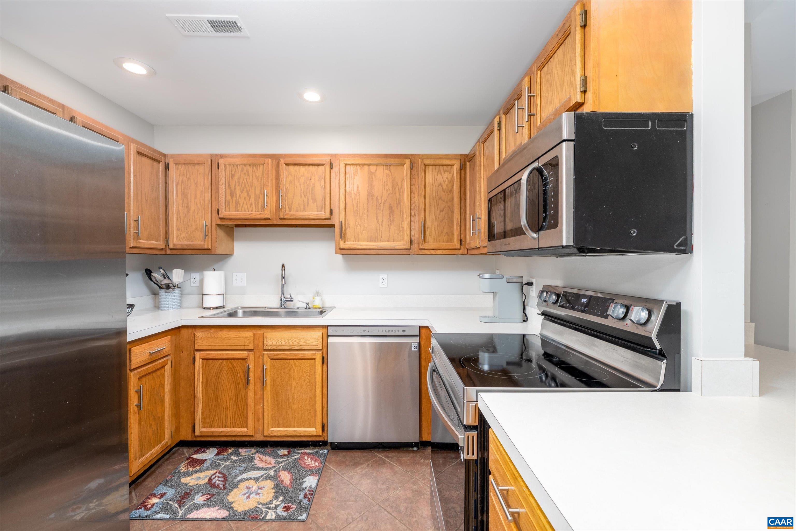1694 ROYAL OAK CT, CHARLOTTESVILLE, Virginia 22902, 3 Bedrooms Bedrooms, ,2 BathroomsBathrooms,Residential,1694 ROYAL OAK CT,680642 MLS # 680642 1694 ROYAL OAK CT, CHARLOTTESVILLE, Virginia 22902, 3 Bedrooms Bedrooms, ,2 BathroomsBathrooms,Residential,1694 ROYAL OAK CT,680642 MLS # 680642