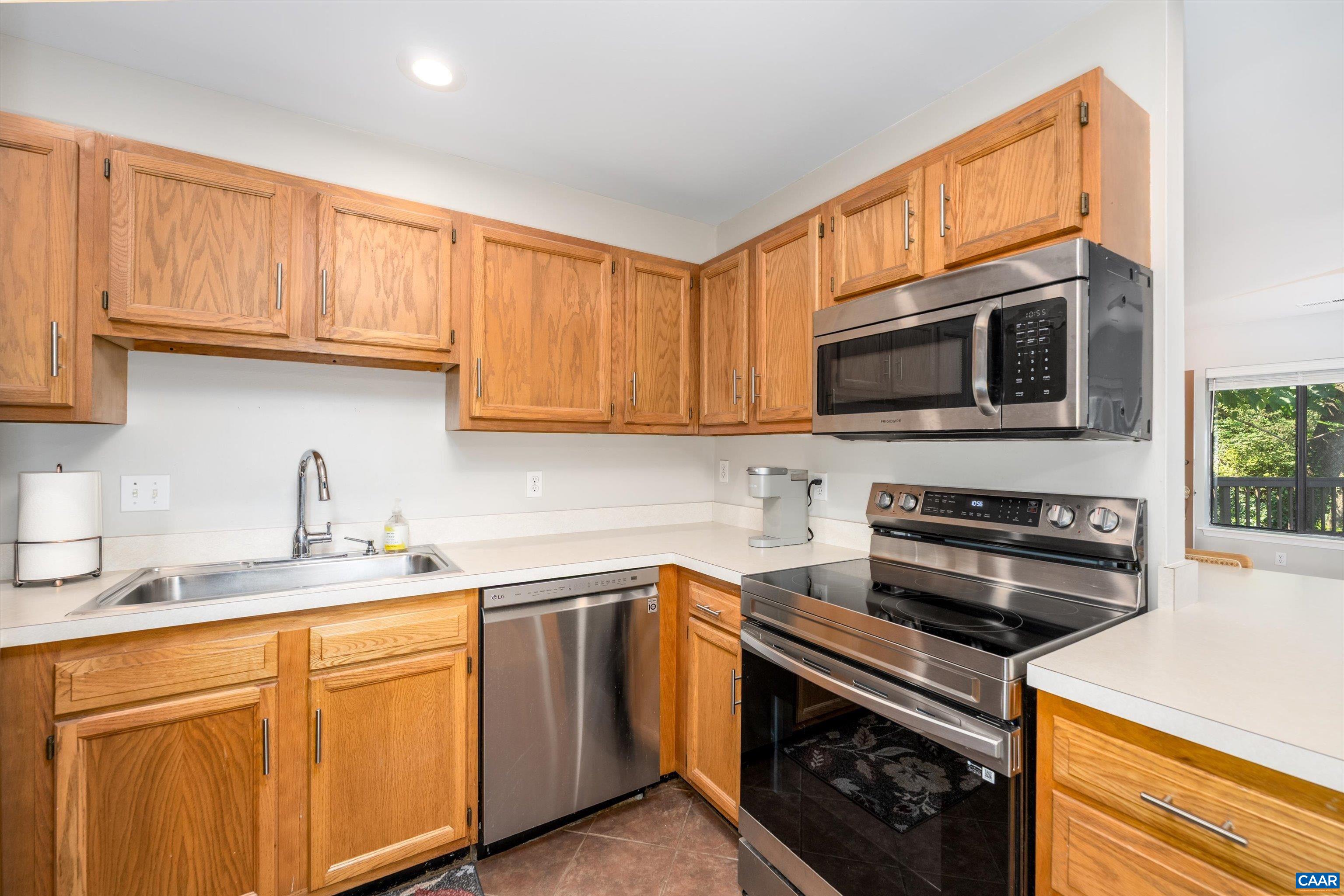 1694 ROYAL OAK CT, CHARLOTTESVILLE, Virginia 22902, 3 Bedrooms Bedrooms, ,2 BathroomsBathrooms,Residential,1694 ROYAL OAK CT,680642 MLS # 680642 1694 ROYAL OAK CT, CHARLOTTESVILLE, Virginia 22902, 3 Bedrooms Bedrooms, ,2 BathroomsBathrooms,Residential,1694 ROYAL OAK CT,680642 MLS # 680642