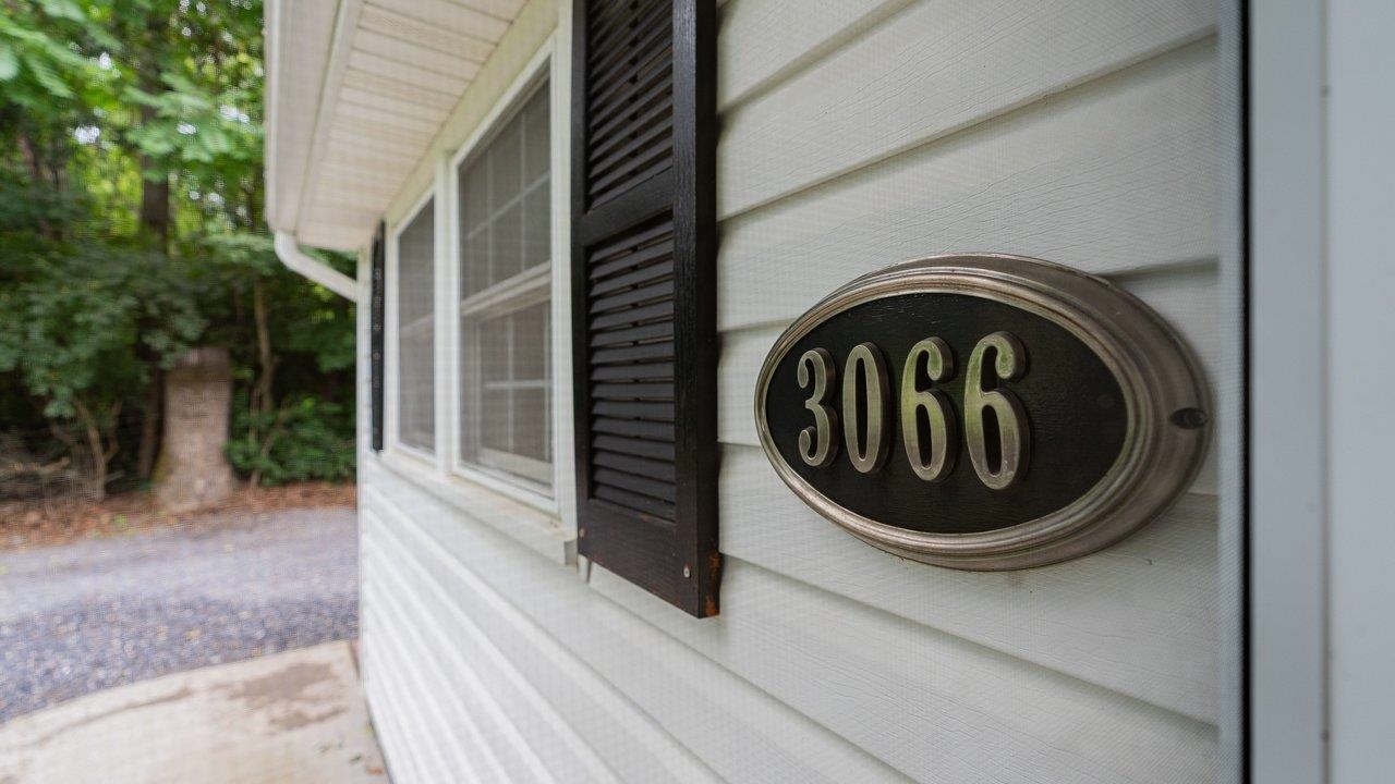3066 MOUNTAIN FARM RD, ELKTON, Virginia 22827, 2 Bedrooms Bedrooms, ,1 BathroomBathrooms,Residential,3066 MOUNTAIN FARM RD,680774 MLS # 680774 3066 MOUNTAIN FARM RD, ELKTON, Virginia 22827, 2 Bedrooms Bedrooms, ,1 BathroomBathrooms,Residential,3066 MOUNTAIN FARM RD,680774 MLS # 680774