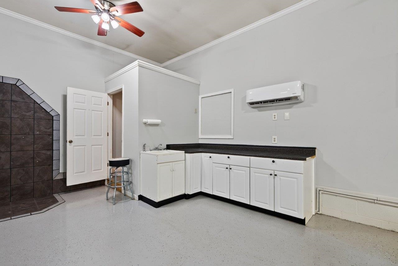 3066 MOUNTAIN FARM RD, ELKTON, Virginia 22827, 2 Bedrooms Bedrooms, ,1 BathroomBathrooms,Residential,3066 MOUNTAIN FARM RD,680774 MLS # 680774 3066 MOUNTAIN FARM RD, ELKTON, Virginia 22827, 2 Bedrooms Bedrooms, ,1 BathroomBathrooms,Residential,3066 MOUNTAIN FARM RD,680774 MLS # 680774