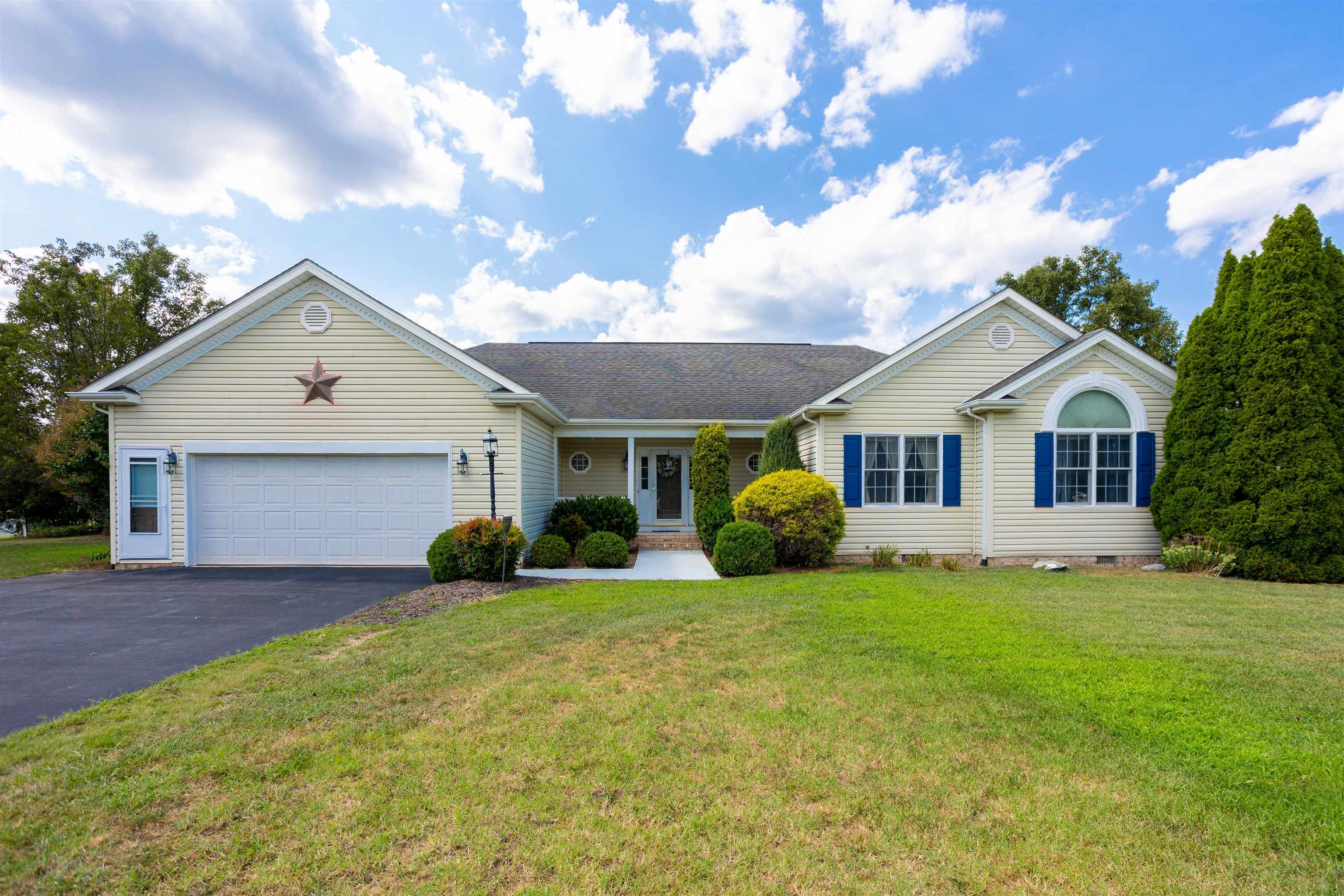 10 MOLLY CT, FISHERSVILLE, Virginia 22939, 3 Bedrooms Bedrooms, ,2 BathroomsBathrooms,Residential,10 MOLLY CT,680775 MLS # 680775