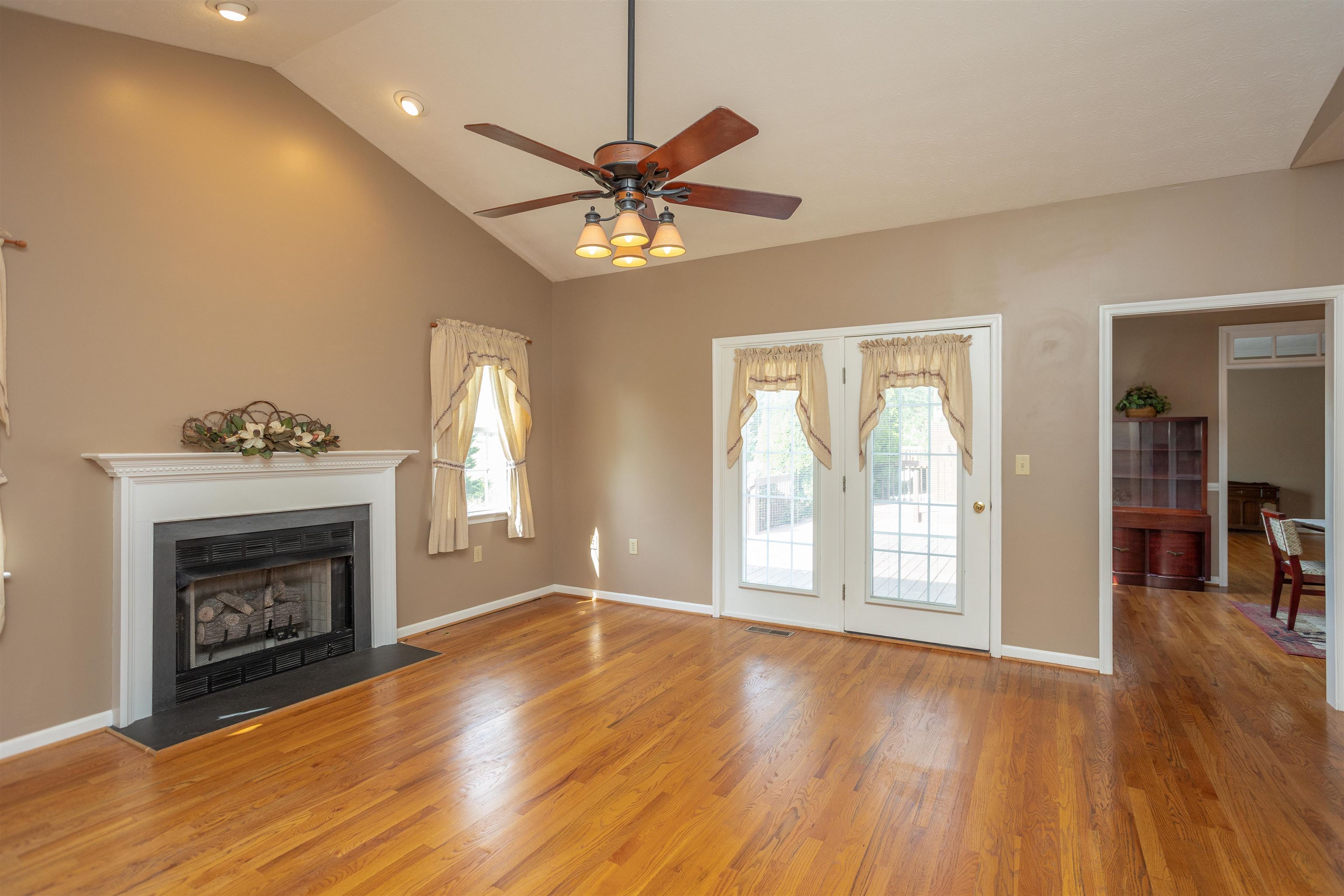 10 MOLLY CT, FISHERSVILLE, Virginia 22939, 3 Bedrooms Bedrooms, ,2 BathroomsBathrooms,Residential,10 MOLLY CT,680775 MLS # 680775 10 MOLLY CT, FISHERSVILLE, Virginia 22939, 3 Bedrooms Bedrooms, ,2 BathroomsBathrooms,Residential,10 MOLLY CT,680775 MLS # 680775