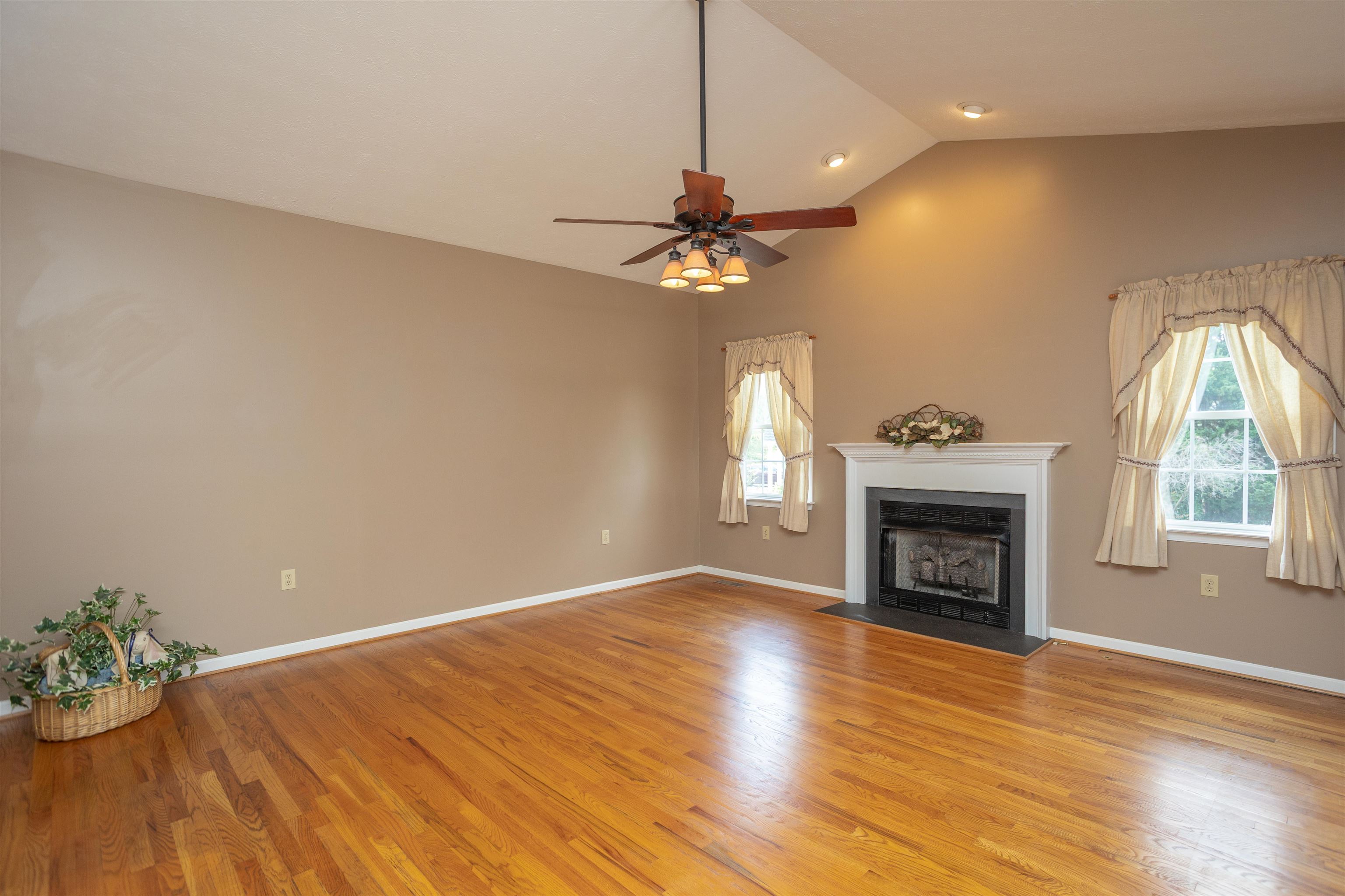 10 MOLLY CT, FISHERSVILLE, Virginia 22939, 3 Bedrooms Bedrooms, ,2 BathroomsBathrooms,Residential,10 MOLLY CT,680775 MLS # 680775 10 MOLLY CT, FISHERSVILLE, Virginia 22939, 3 Bedrooms Bedrooms, ,2 BathroomsBathrooms,Residential,10 MOLLY CT,680775 MLS # 680775