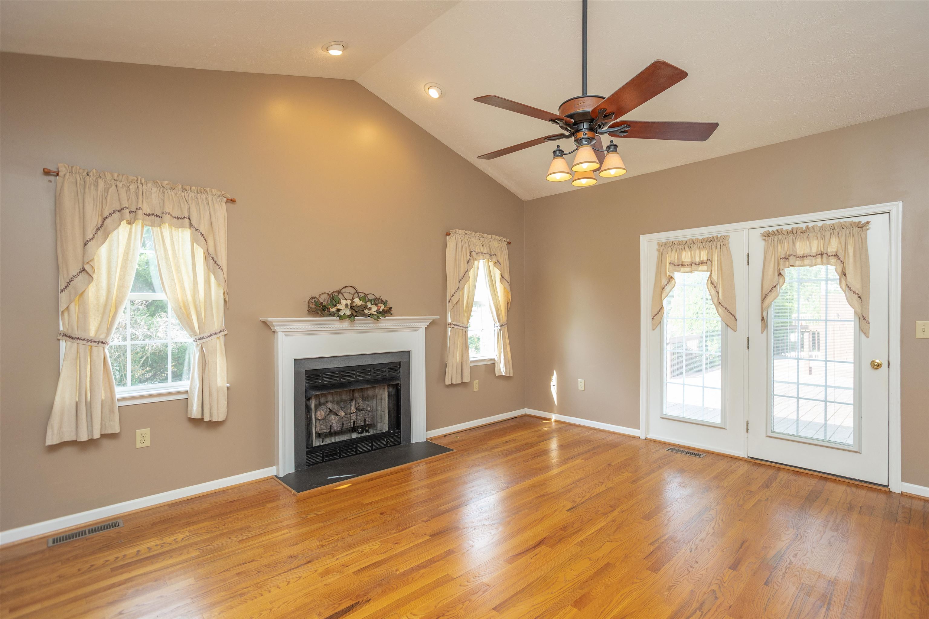 10 MOLLY CT, FISHERSVILLE, Virginia 22939, 3 Bedrooms Bedrooms, ,2 BathroomsBathrooms,Residential,10 MOLLY CT,680775 MLS # 680775 10 MOLLY CT, FISHERSVILLE, Virginia 22939, 3 Bedrooms Bedrooms, ,2 BathroomsBathrooms,Residential,10 MOLLY CT,680775 MLS # 680775