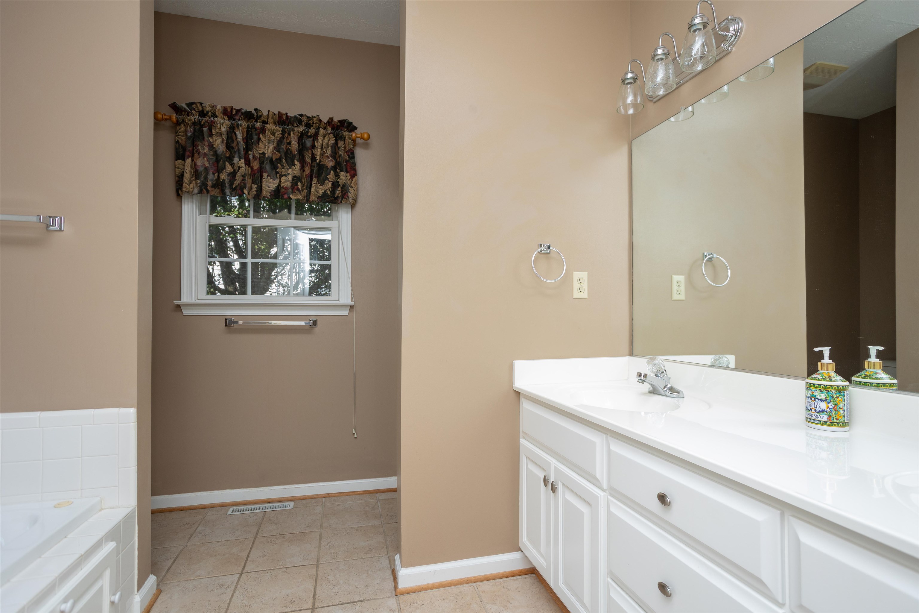 10 MOLLY CT, FISHERSVILLE, Virginia 22939, 3 Bedrooms Bedrooms, ,2 BathroomsBathrooms,Residential,10 MOLLY CT,680775 MLS # 680775 10 MOLLY CT, FISHERSVILLE, Virginia 22939, 3 Bedrooms Bedrooms, ,2 BathroomsBathrooms,Residential,10 MOLLY CT,680775 MLS # 680775