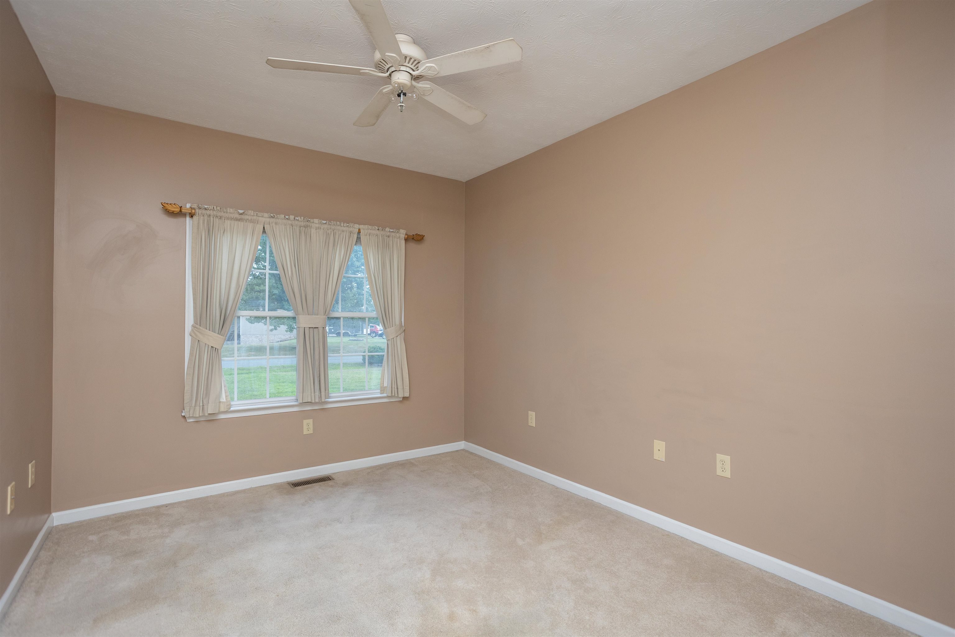 10 MOLLY CT, FISHERSVILLE, Virginia 22939, 3 Bedrooms Bedrooms, ,2 BathroomsBathrooms,Residential,10 MOLLY CT,680775 MLS # 680775 10 MOLLY CT, FISHERSVILLE, Virginia 22939, 3 Bedrooms Bedrooms, ,2 BathroomsBathrooms,Residential,10 MOLLY CT,680775 MLS # 680775