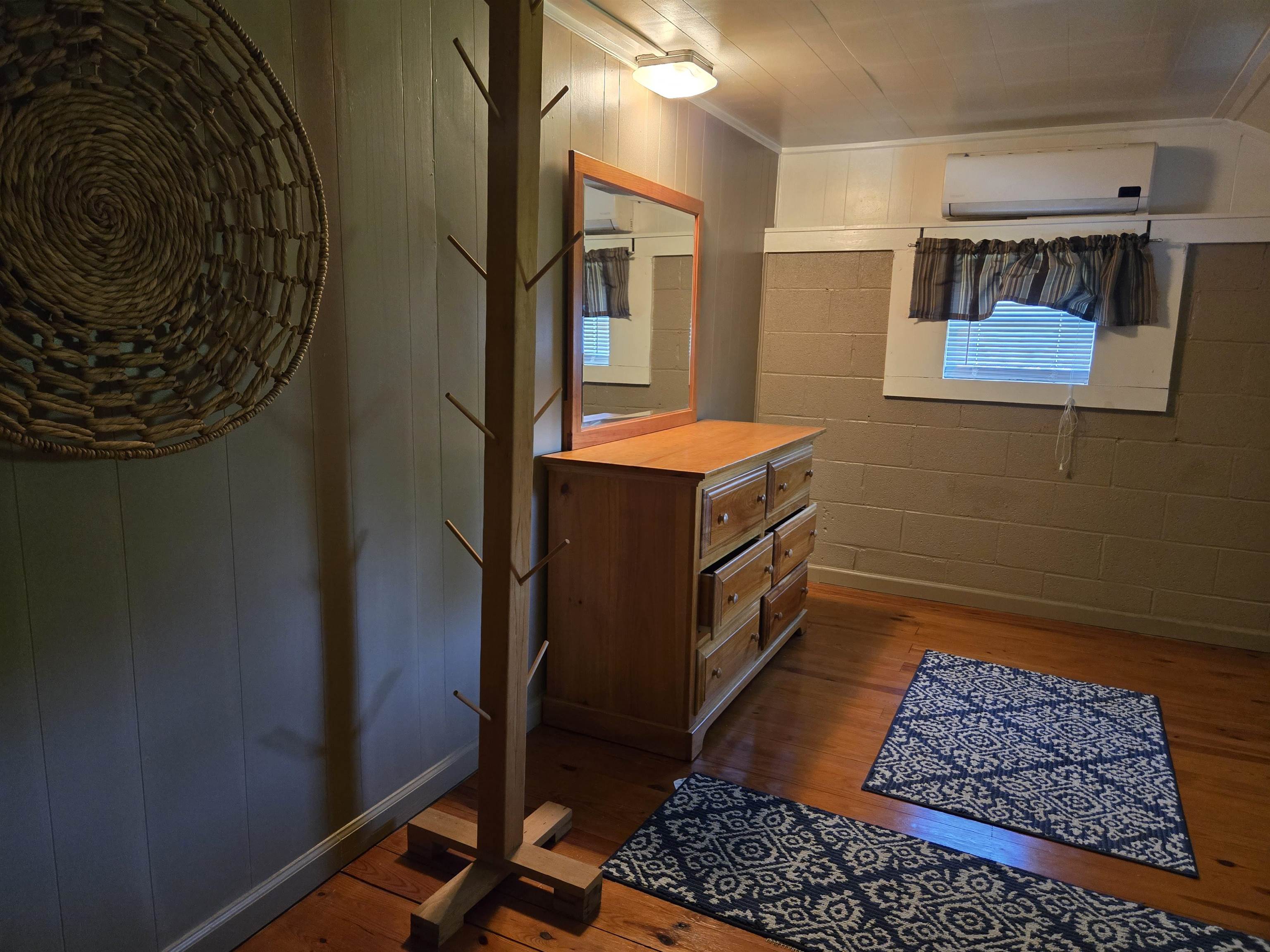 8879 US HWY 211 W, LURAY, Virginia 22835, 2 Bedrooms Bedrooms, ,1 BathroomBathrooms,Residential,8879 US HWY 211 W,680776 MLS # 680776 8879 US HWY 211 W, LURAY, Virginia 22835, 2 Bedrooms Bedrooms, ,1 BathroomBathrooms,Residential,8879 US HWY 211 W,680776 MLS # 680776