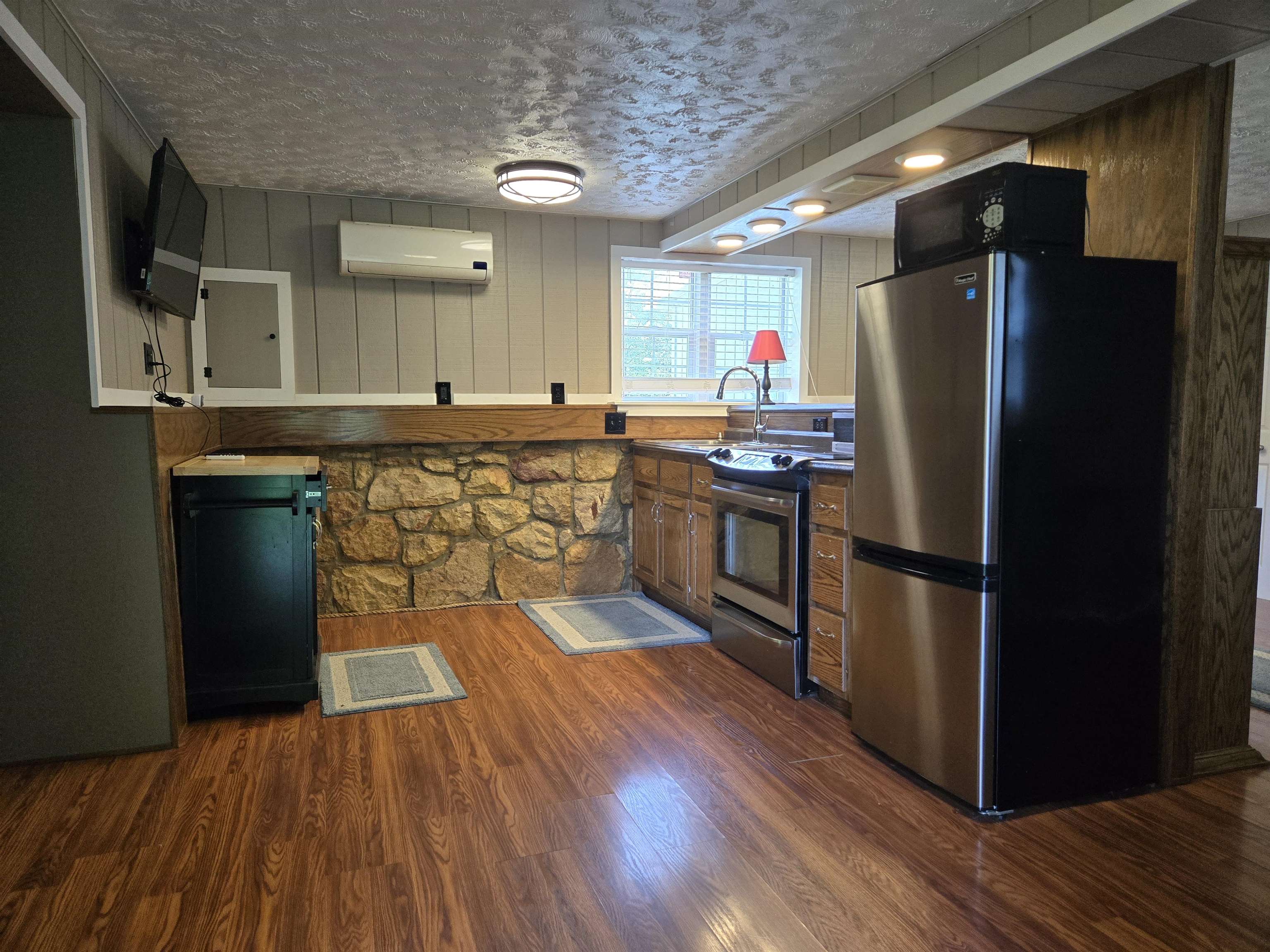 8879 US HWY 211 W, LURAY, Virginia 22835, 2 Bedrooms Bedrooms, ,1 BathroomBathrooms,Residential,8879 US HWY 211 W,680776 MLS # 680776 8879 US HWY 211 W, LURAY, Virginia 22835, 2 Bedrooms Bedrooms, ,1 BathroomBathrooms,Residential,8879 US HWY 211 W,680776 MLS # 680776