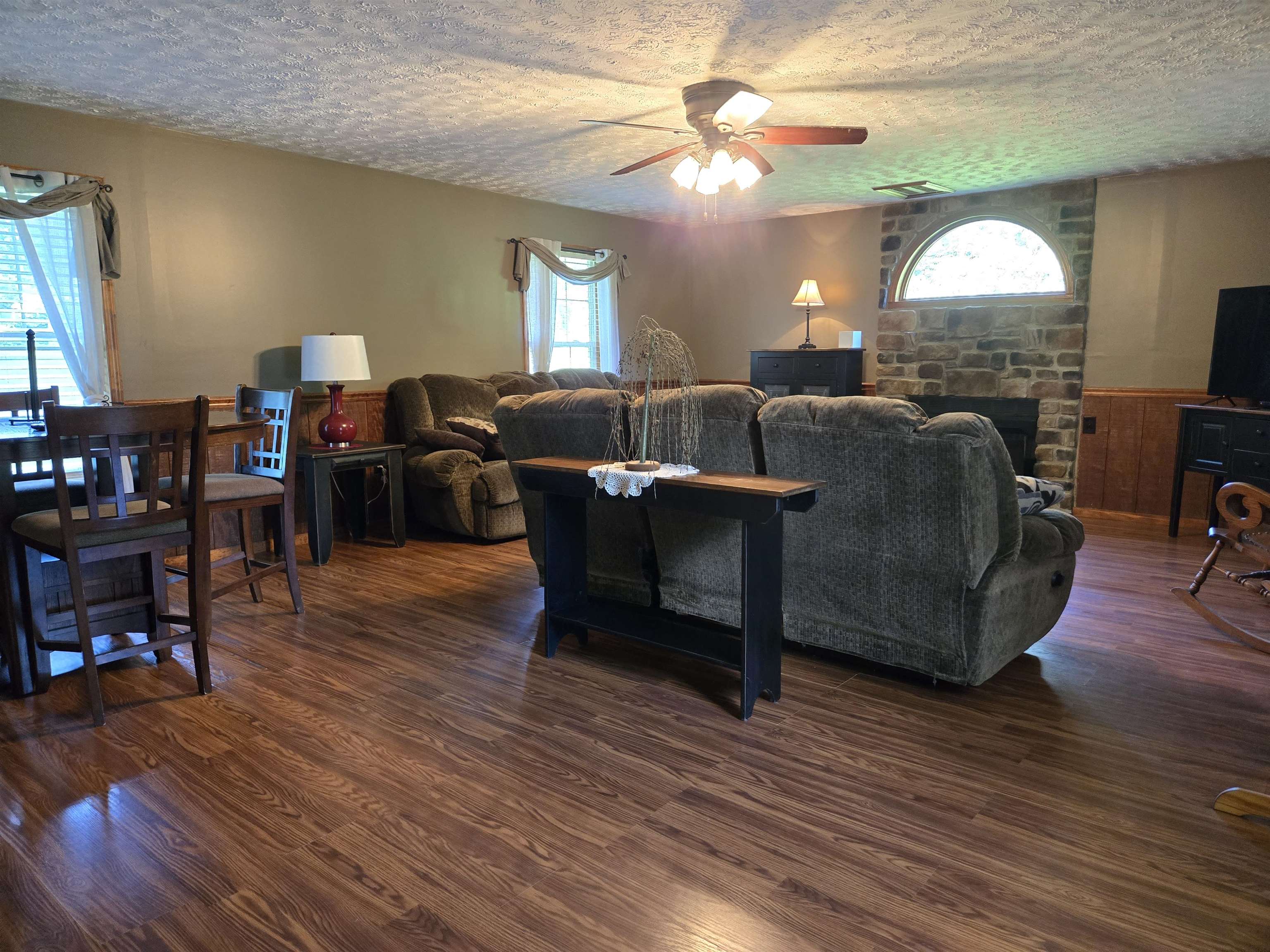8879 US HWY 211 W, LURAY, Virginia 22835, 2 Bedrooms Bedrooms, ,1 BathroomBathrooms,Residential,8879 US HWY 211 W,680776 MLS # 680776 8879 US HWY 211 W, LURAY, Virginia 22835, 2 Bedrooms Bedrooms, ,1 BathroomBathrooms,Residential,8879 US HWY 211 W,680776 MLS # 680776