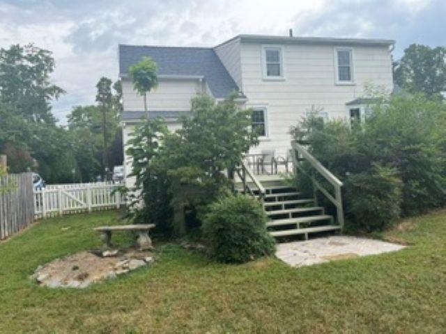 102 TAYLOR ST, STAUNTON, Virginia 24401, 3 Bedrooms Bedrooms, ,1 BathroomBathrooms,Residential,102 TAYLOR ST,680781 MLS # 680781
