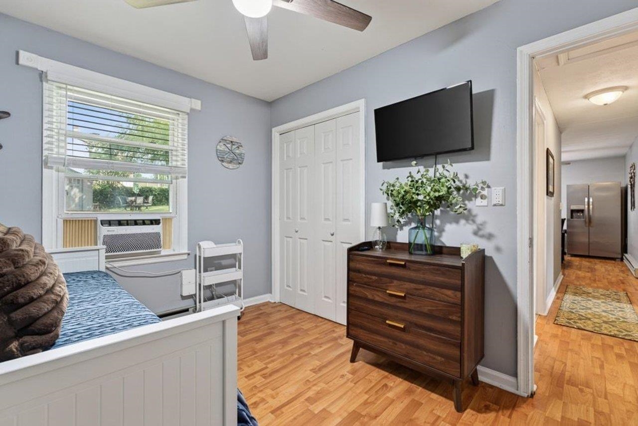 423 N MARKET ST, STAUNTON, Virginia 24401, 2 Bedrooms Bedrooms, ,1 BathroomBathrooms,Residential,423 N MARKET ST,680782 MLS # 680782 423 N MARKET ST, STAUNTON, Virginia 24401, 2 Bedrooms Bedrooms, ,1 BathroomBathrooms,Residential,423 N MARKET ST,680782 MLS # 680782